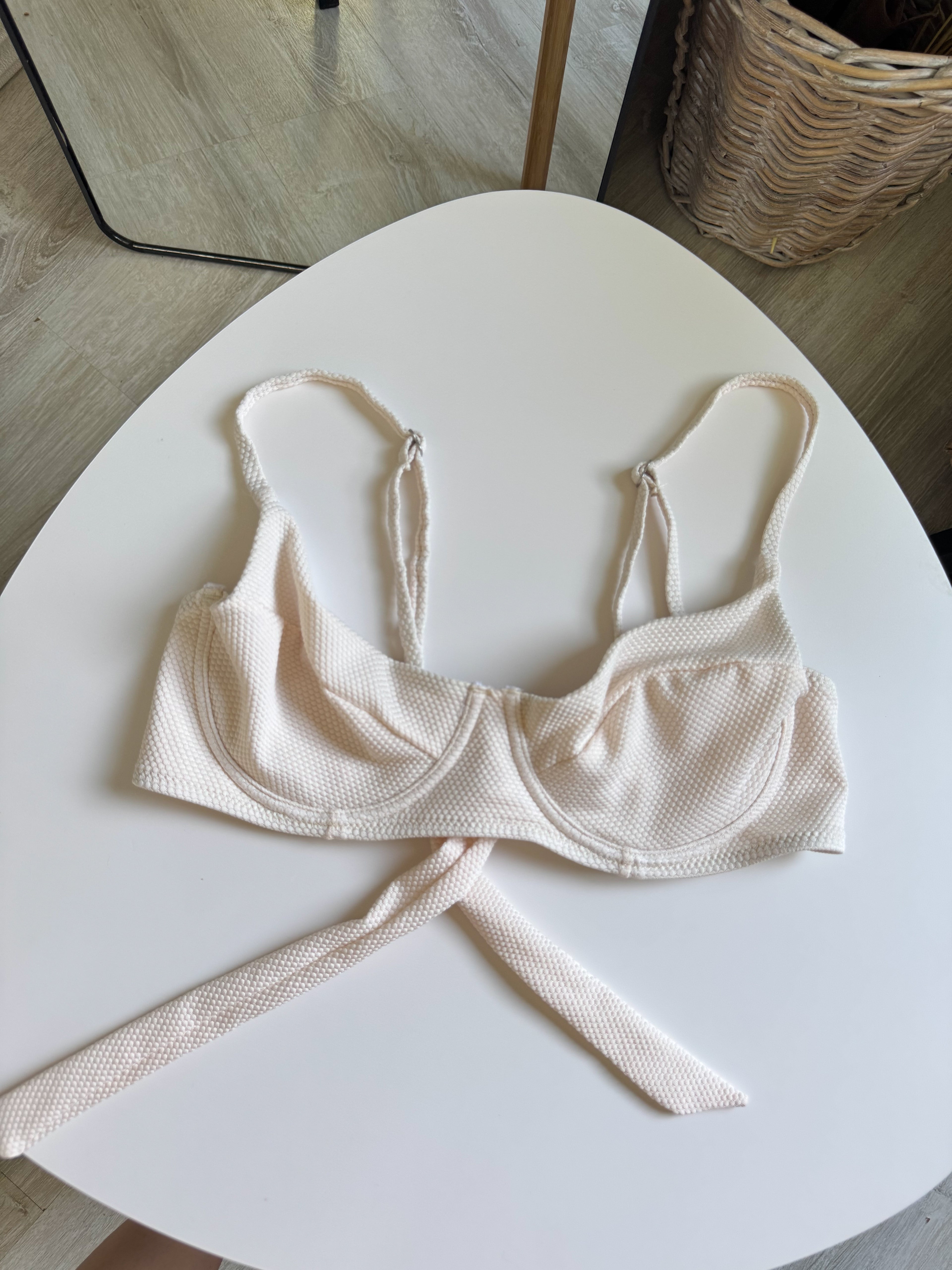 Bikini beige talle M