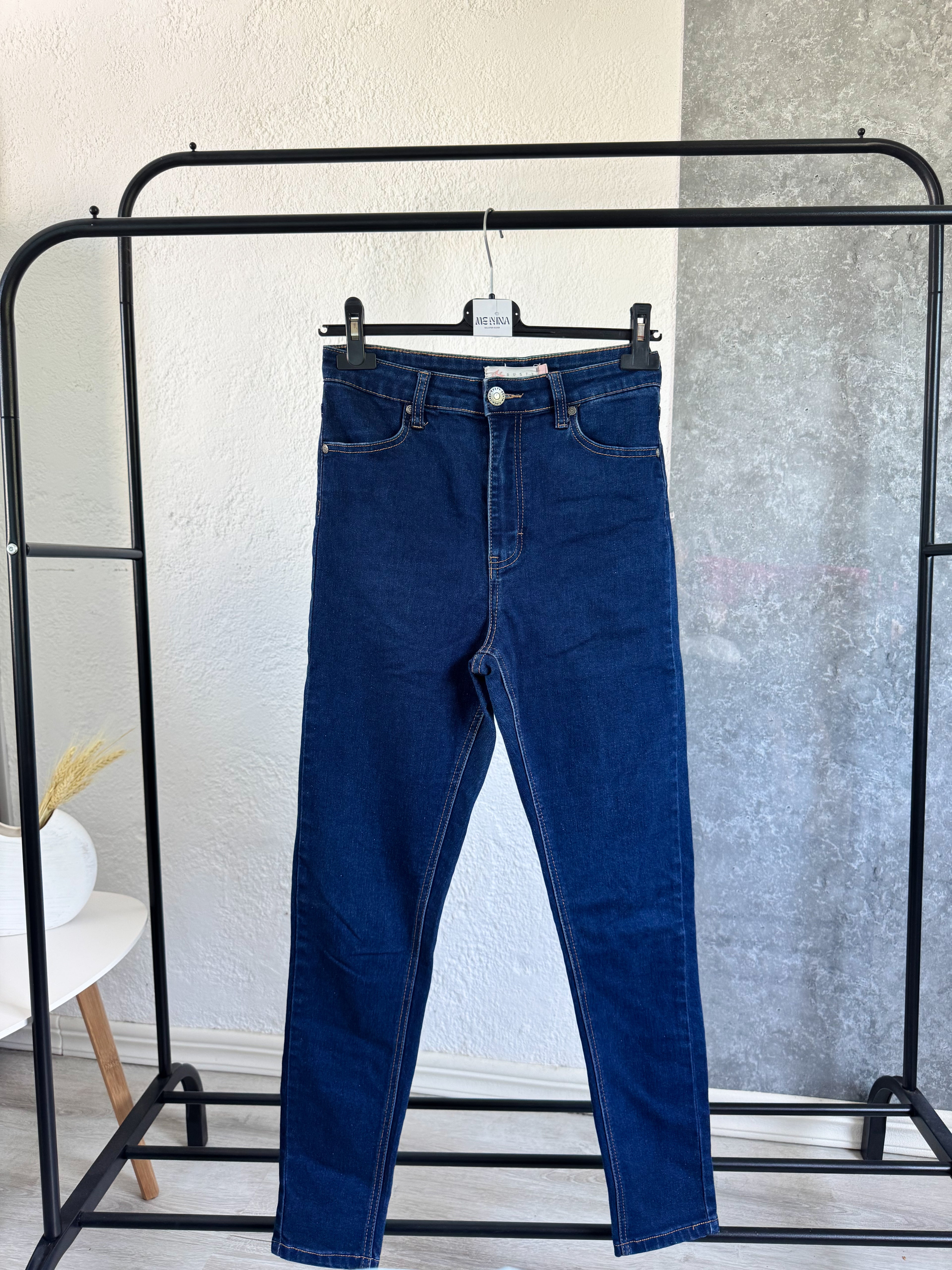 Jean Rusty talle 28 alicrado