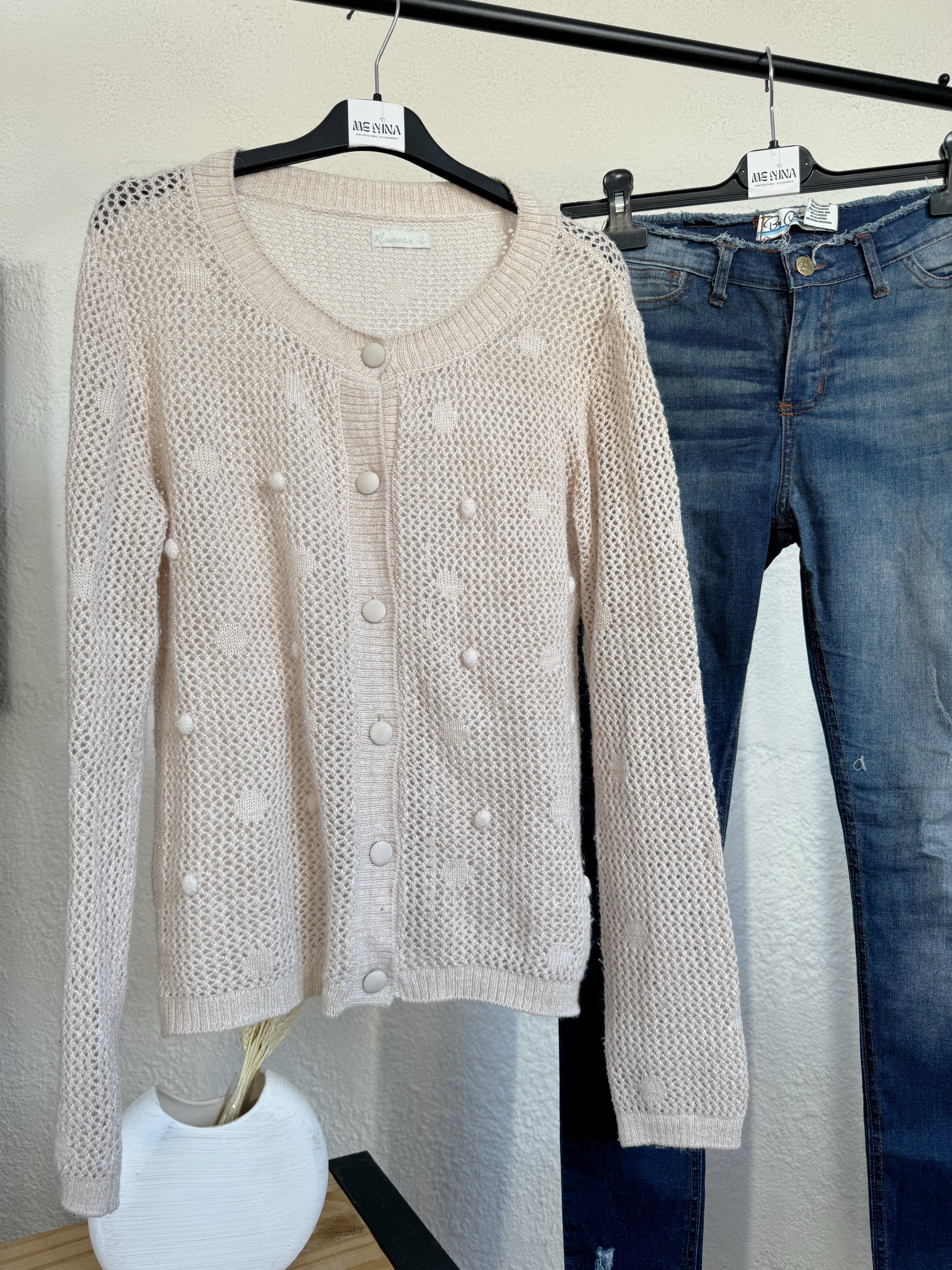 Saco beige con botones