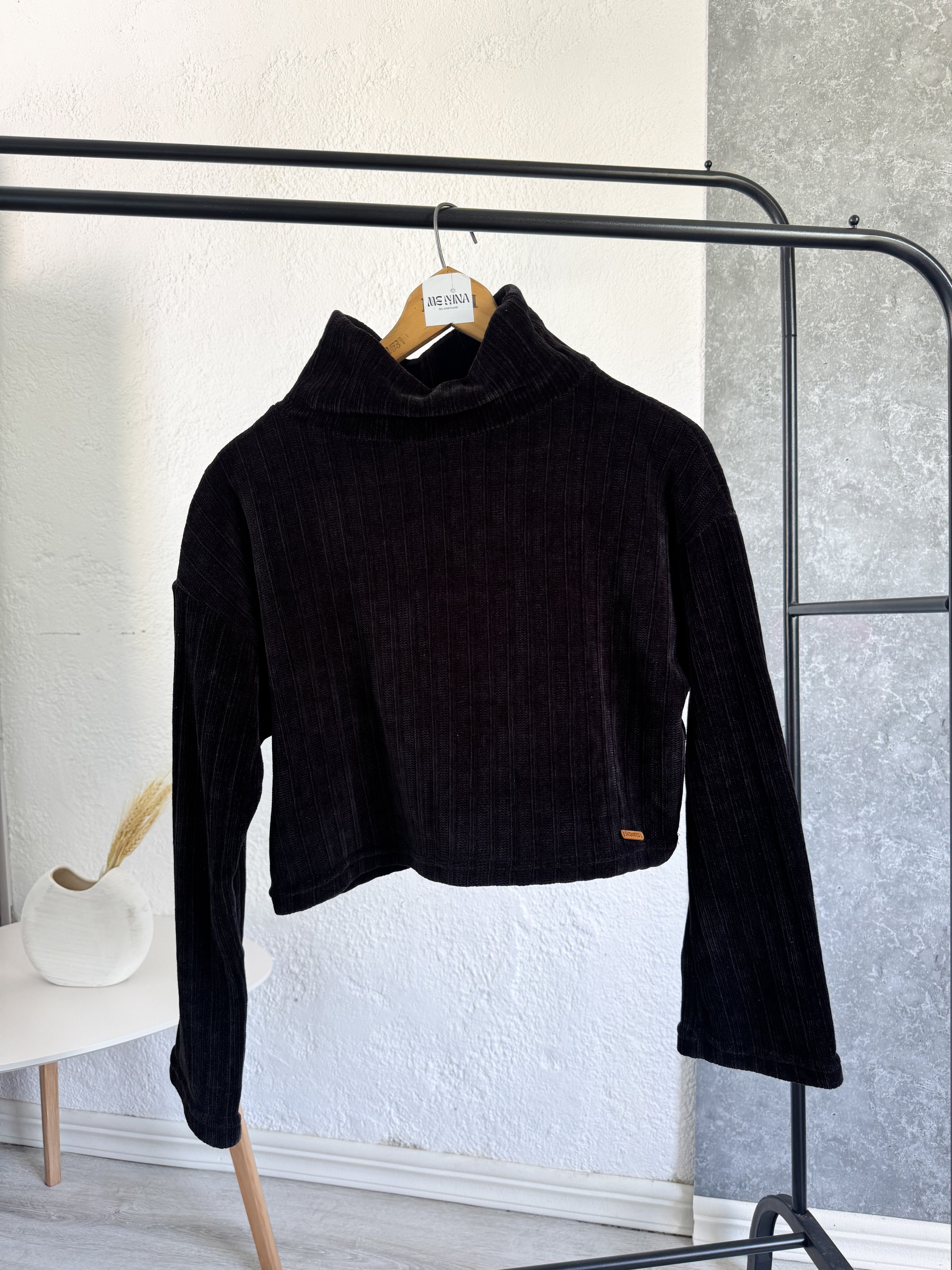 Polera negra chenille Sacramento