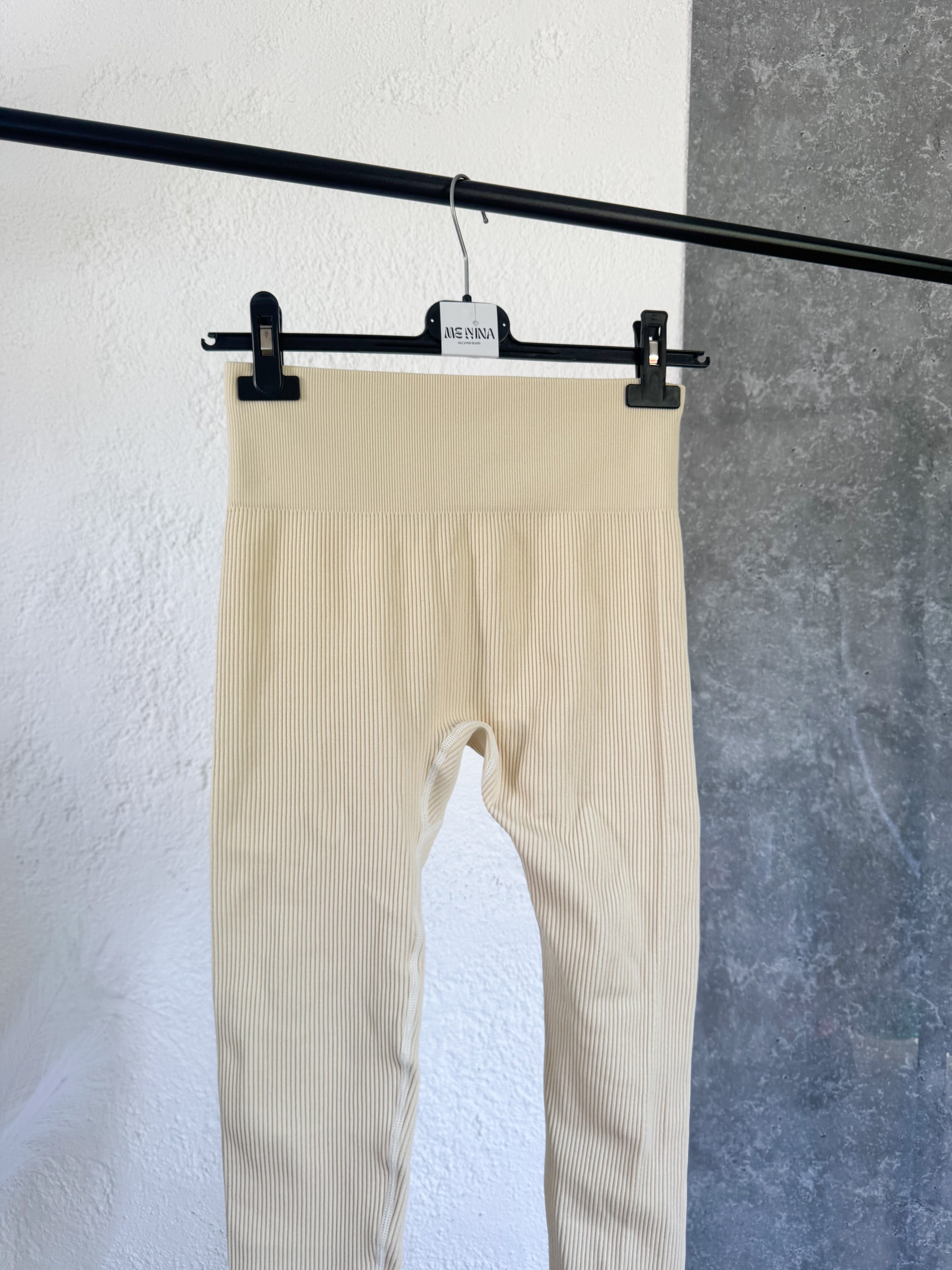 Calza NUEVA gym color beige