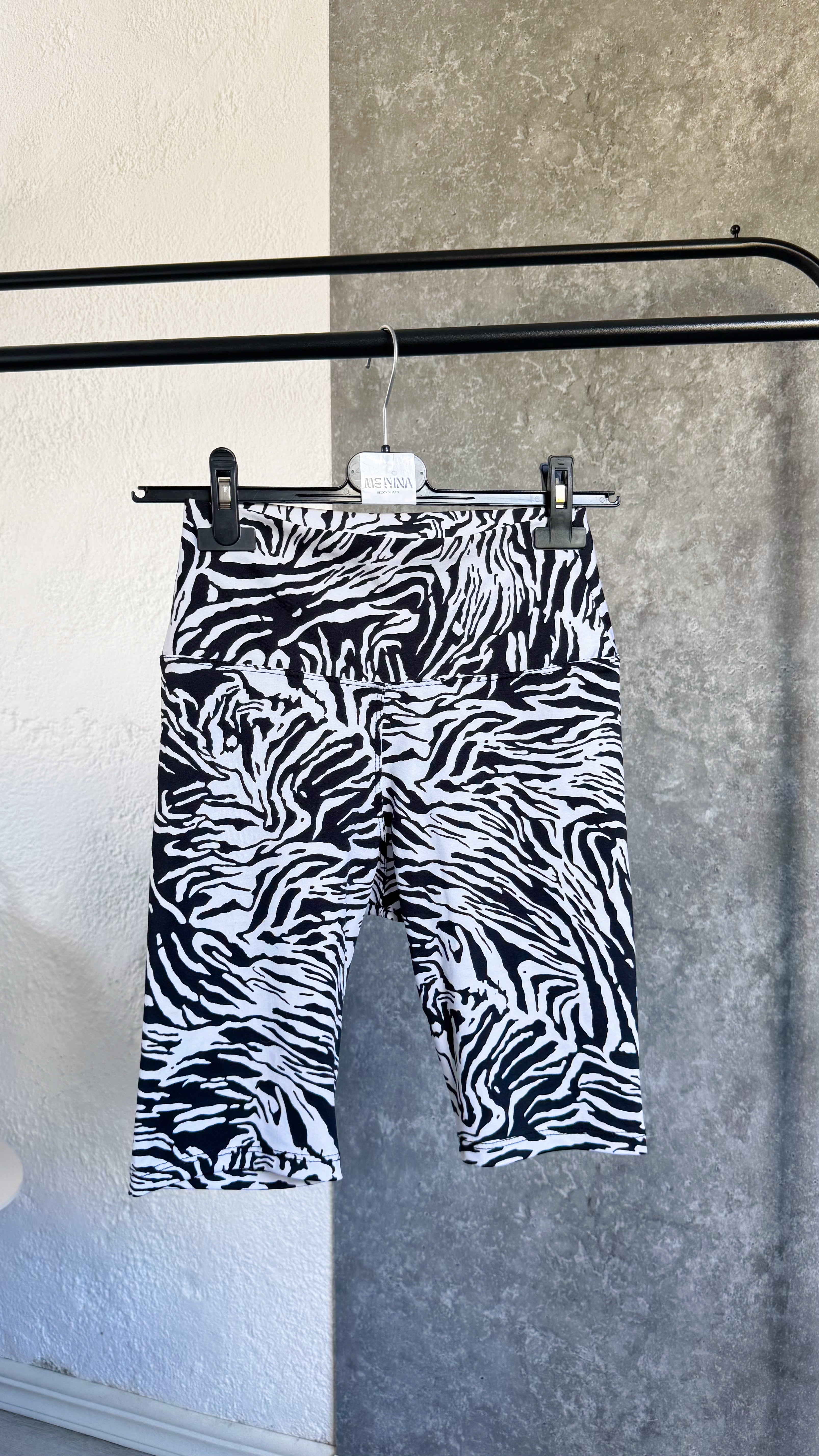 Biker animal print cebra