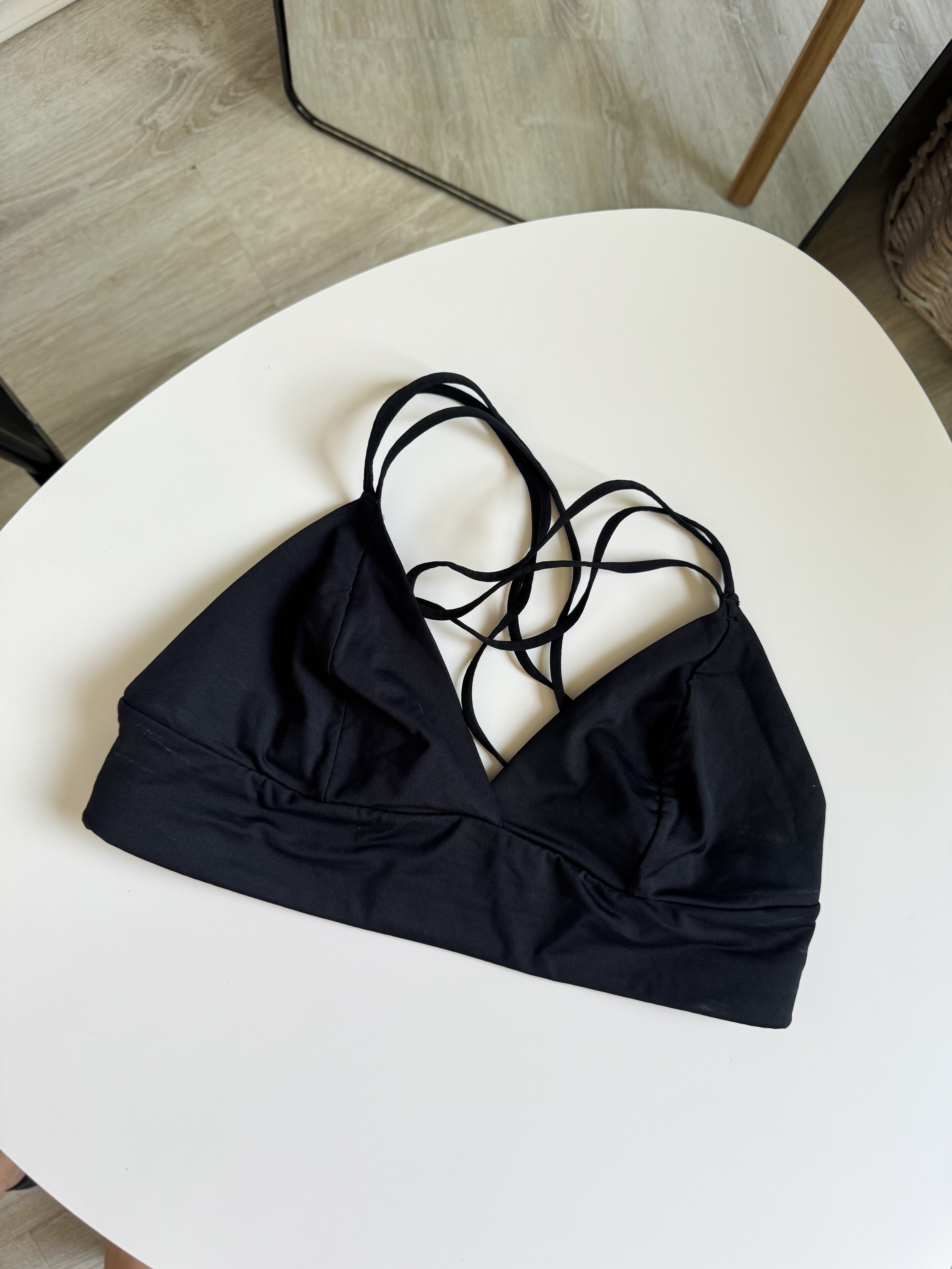 Top negro alicrado talle S