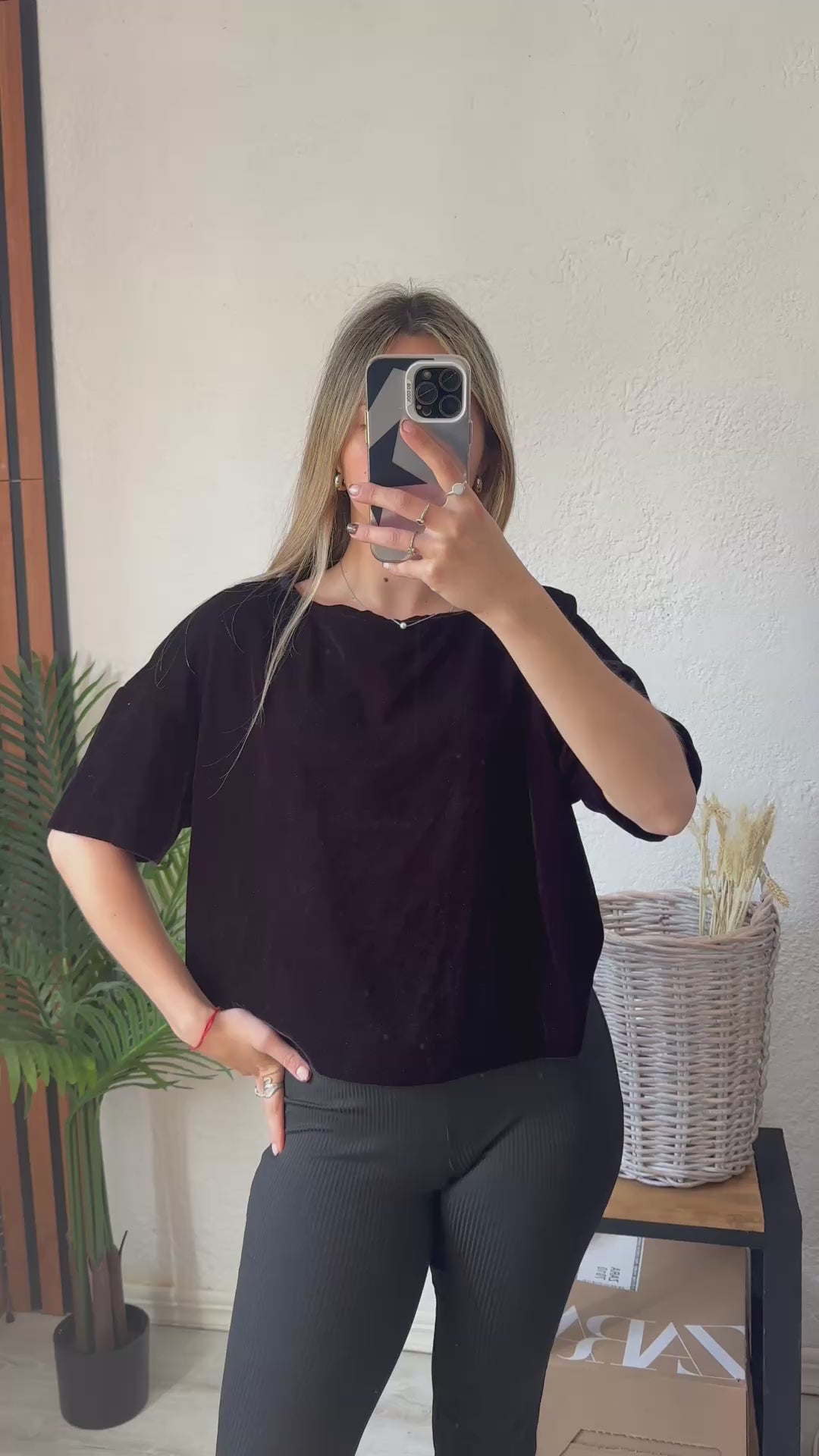 Remera manga corta de terciopelo