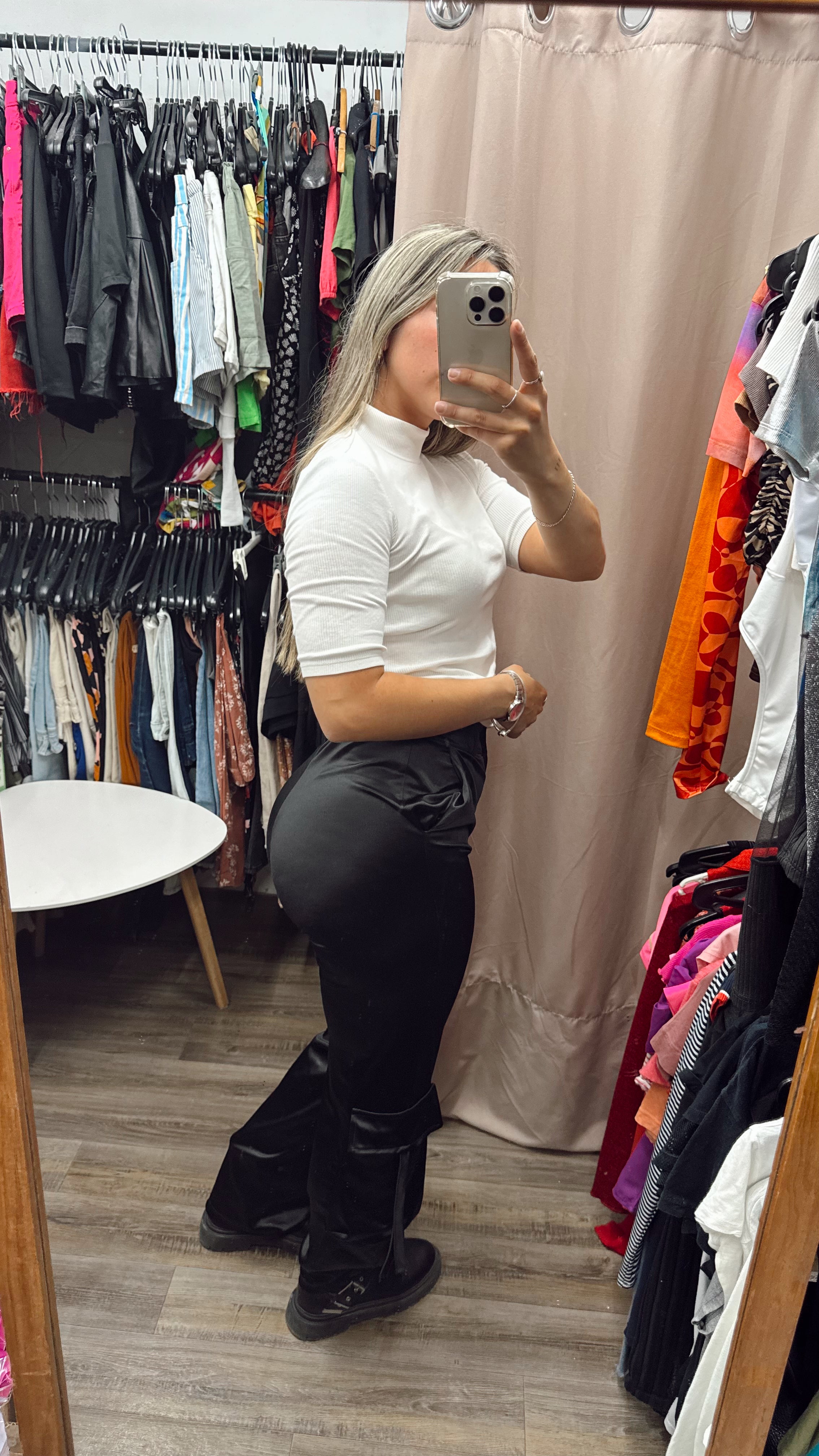 Cargo negro satinado