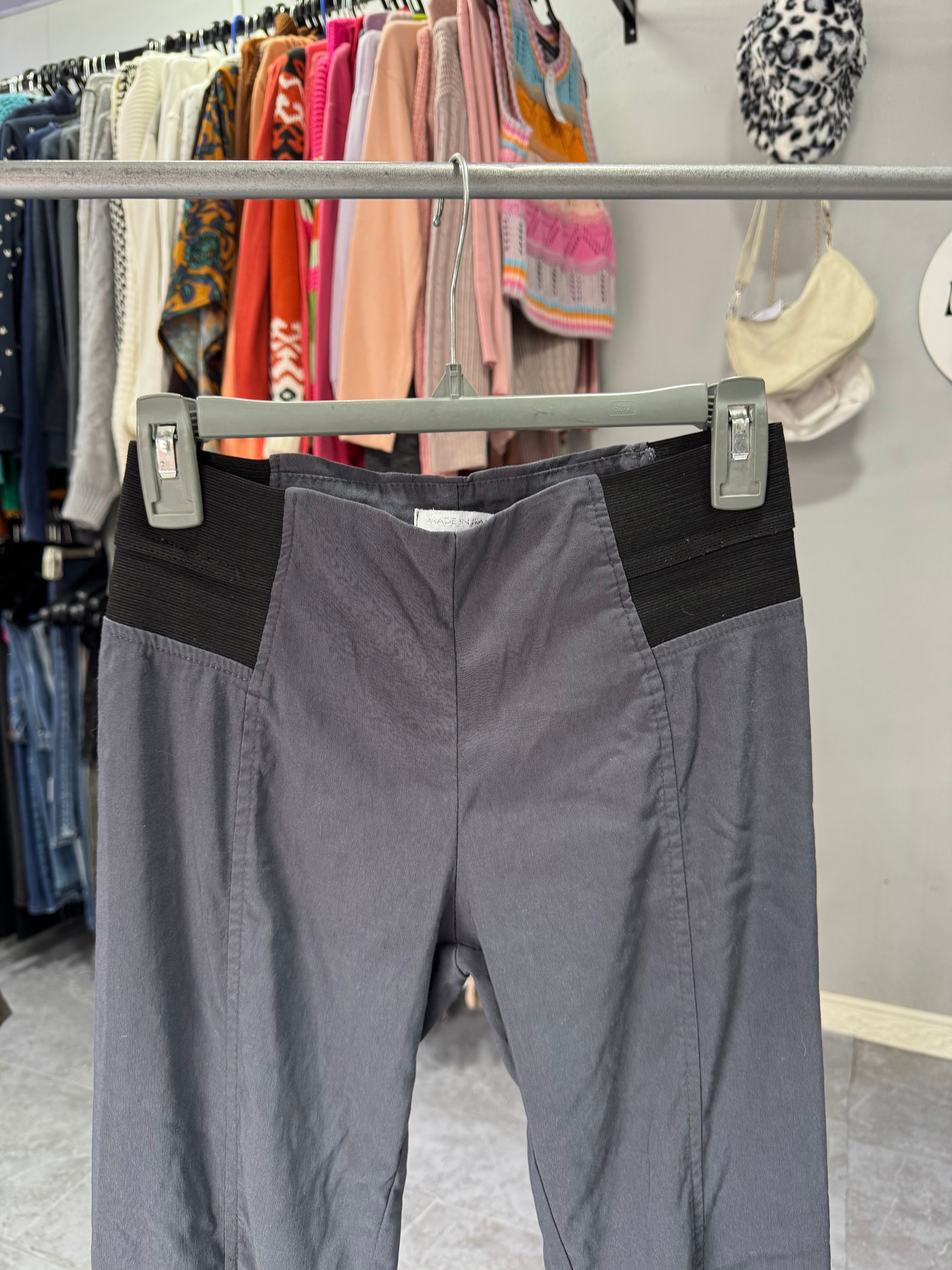 Pantalón gris tipo de vestir