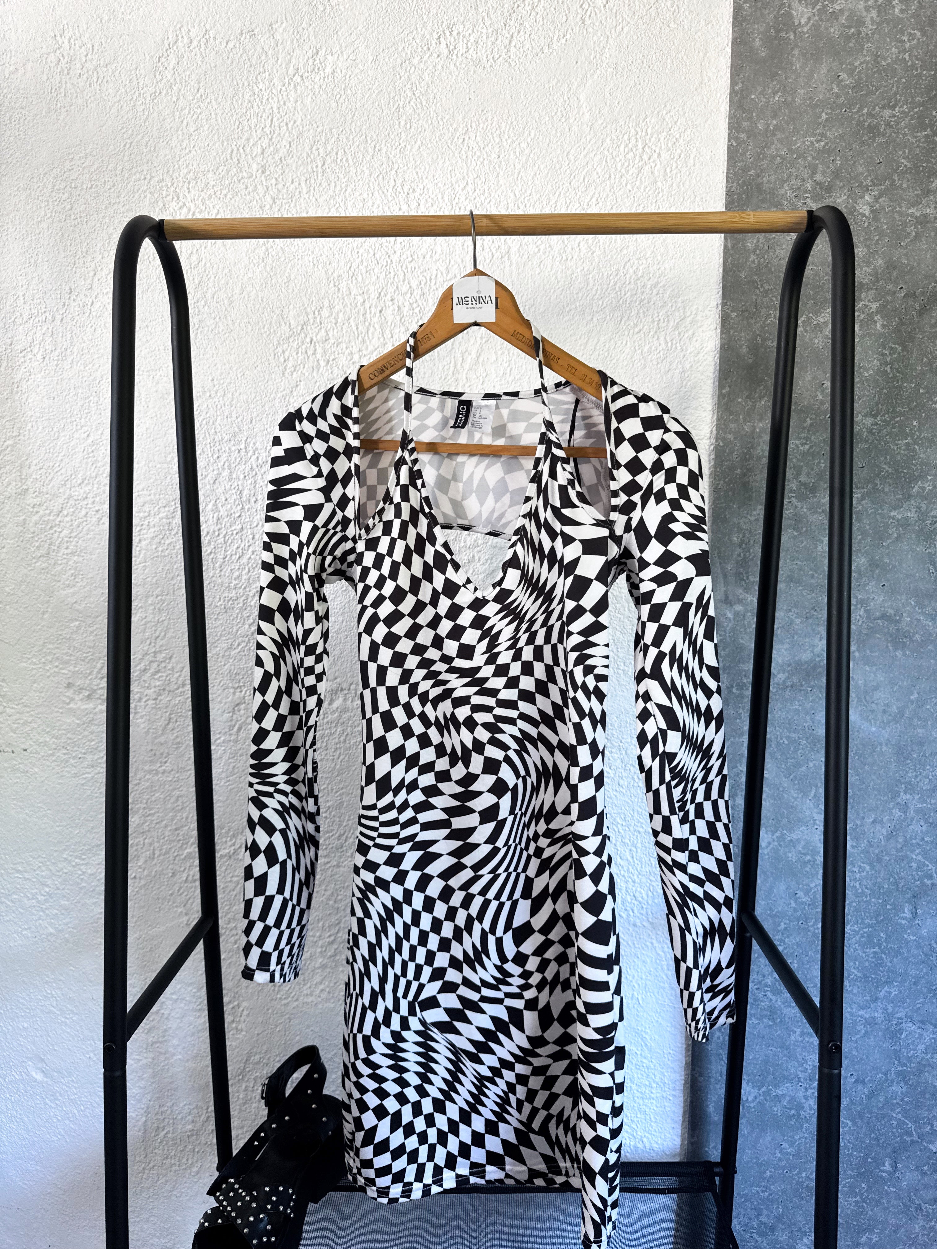 Vestido con diseño de cuadros