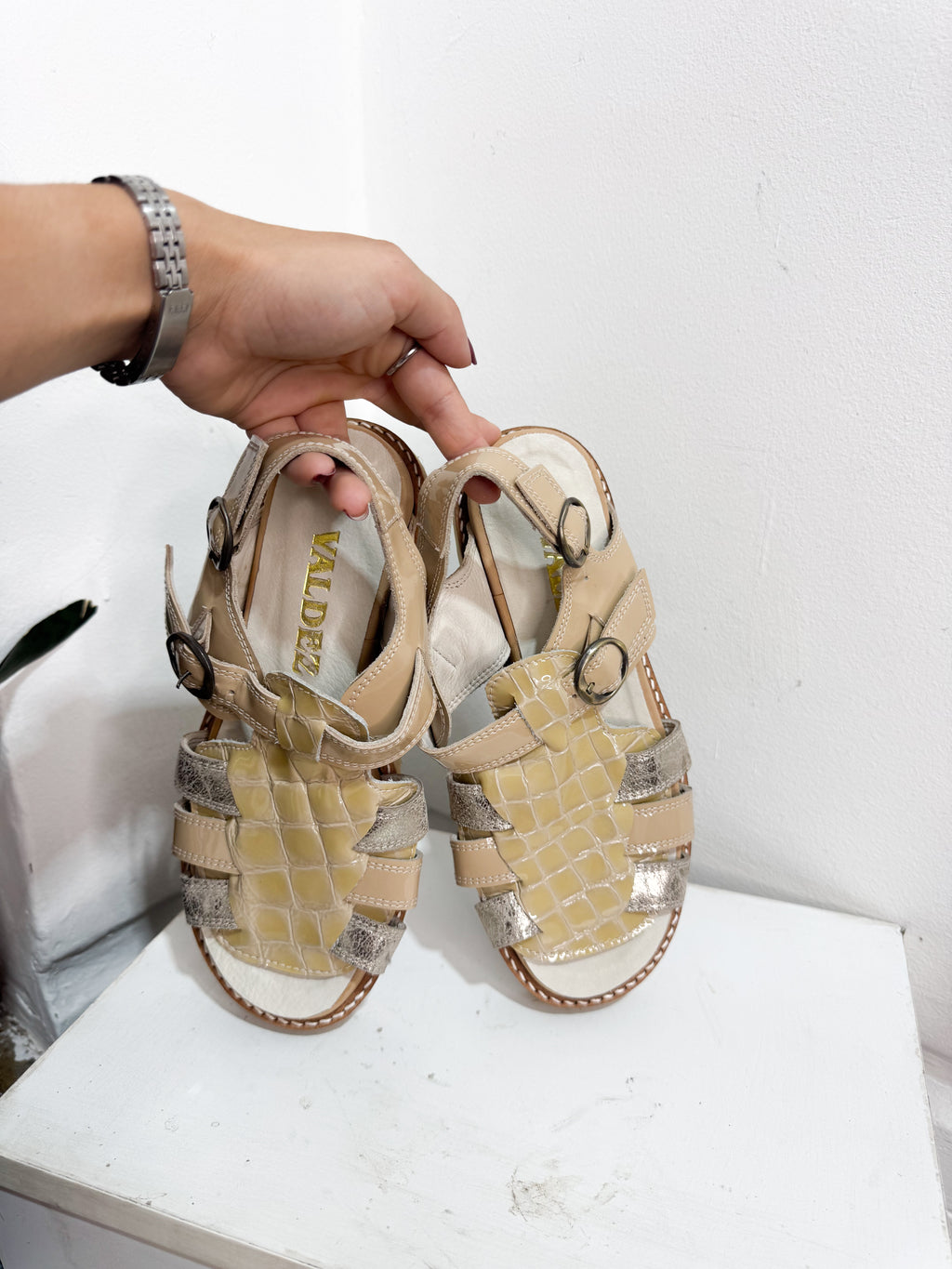 Sandalias VALDEZ NUEVAS de cuero