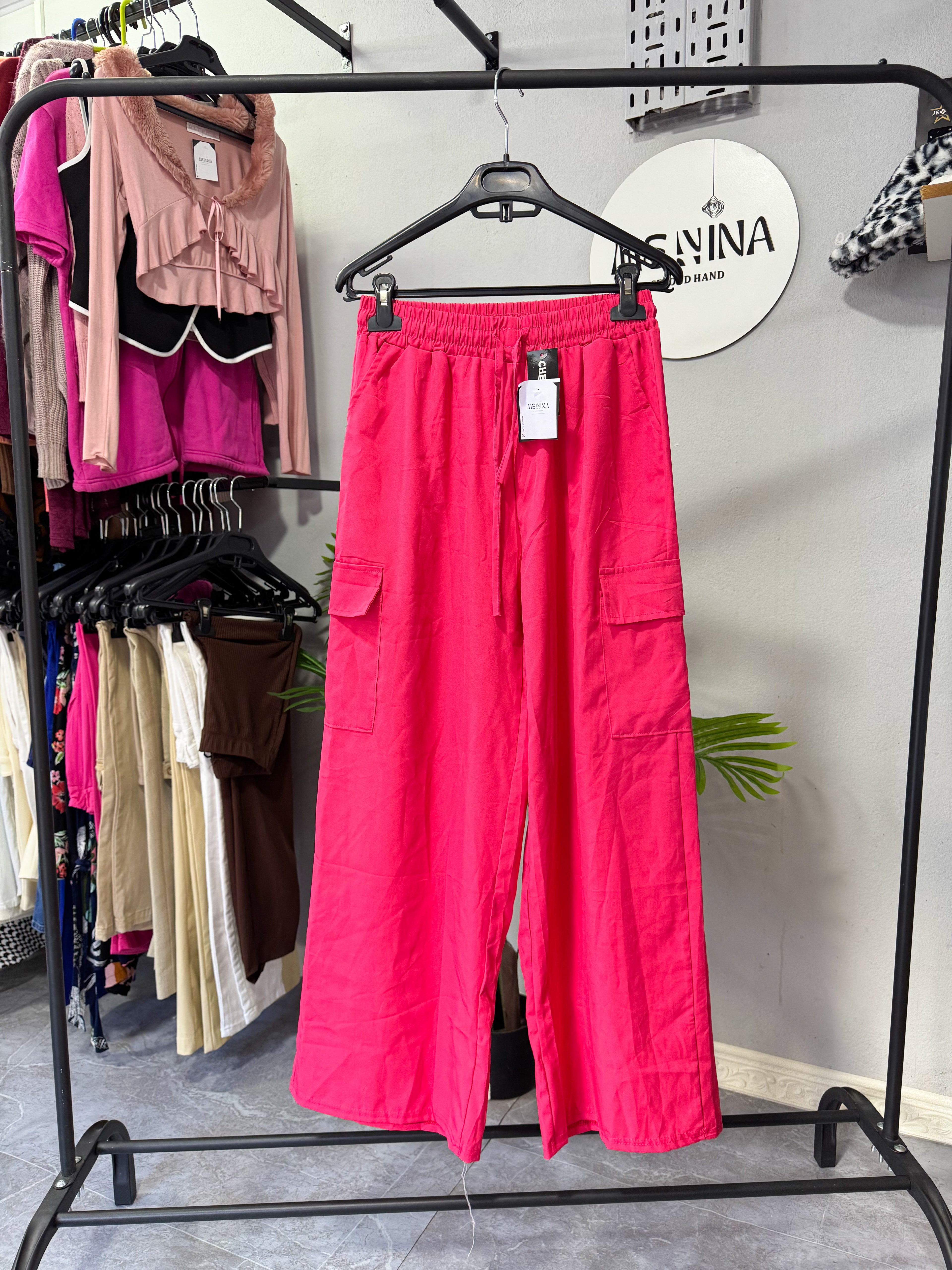 Pantalón cargo NUEVO rosado