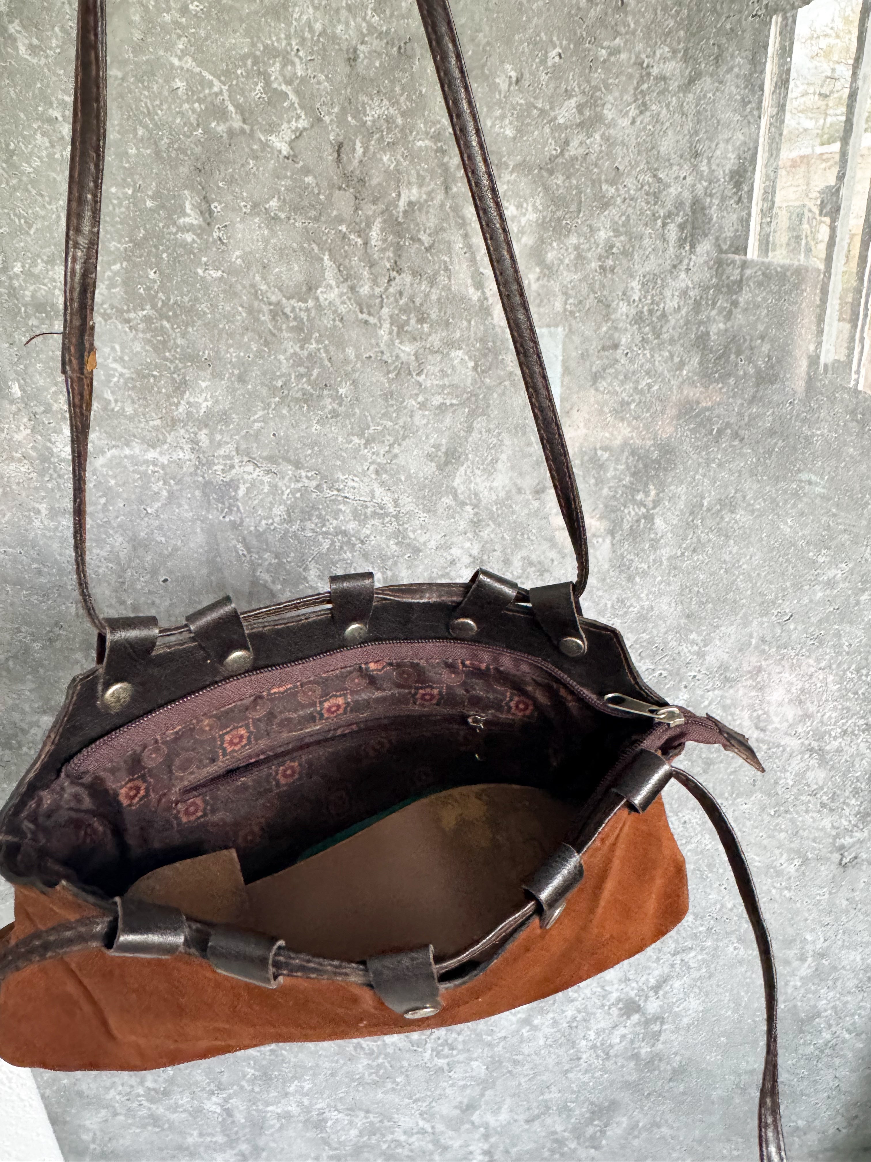 Cartera de cuero marrón