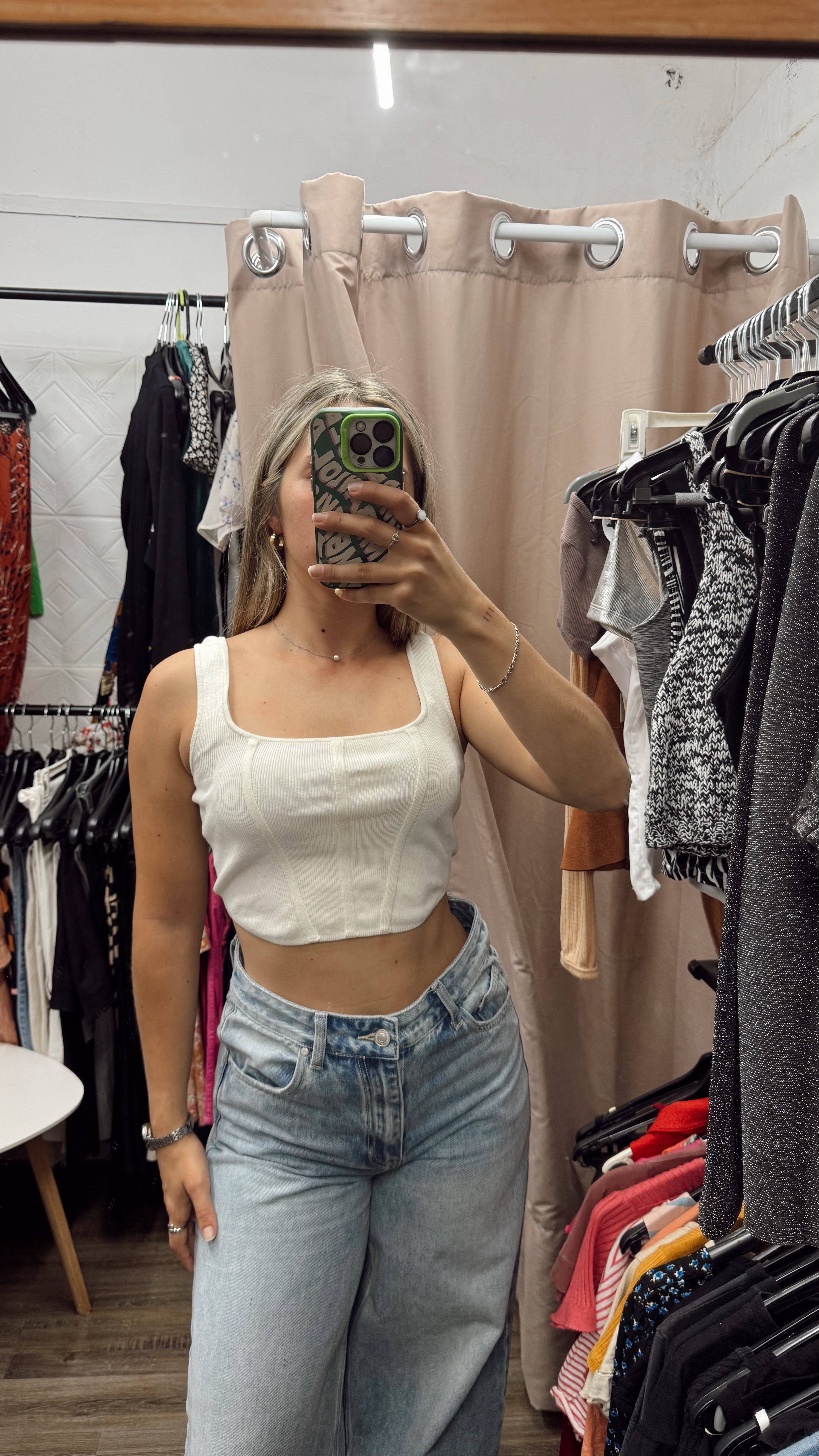 Top corset blanco *con detalle