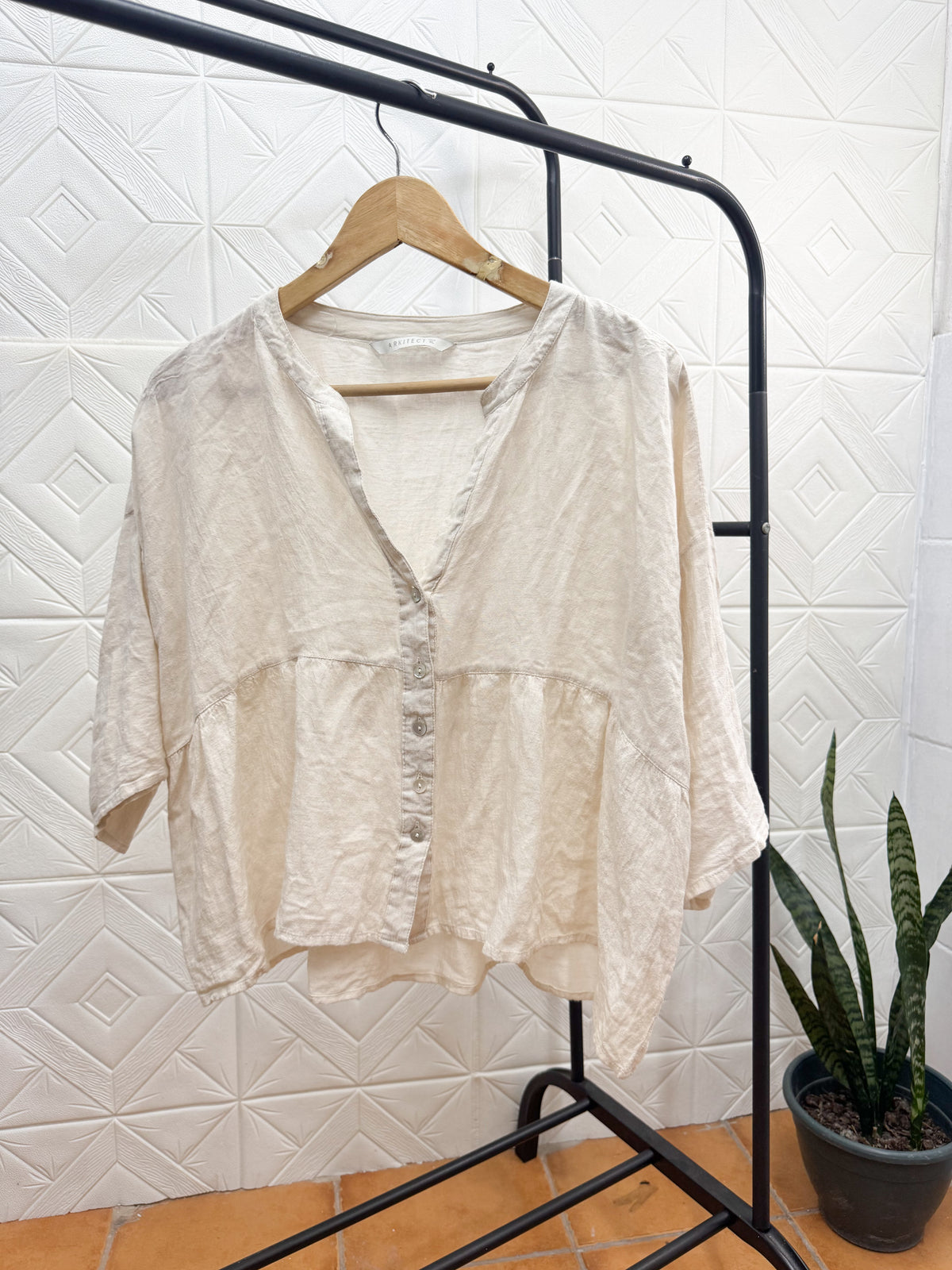 Blusa de lino beige talle XL
