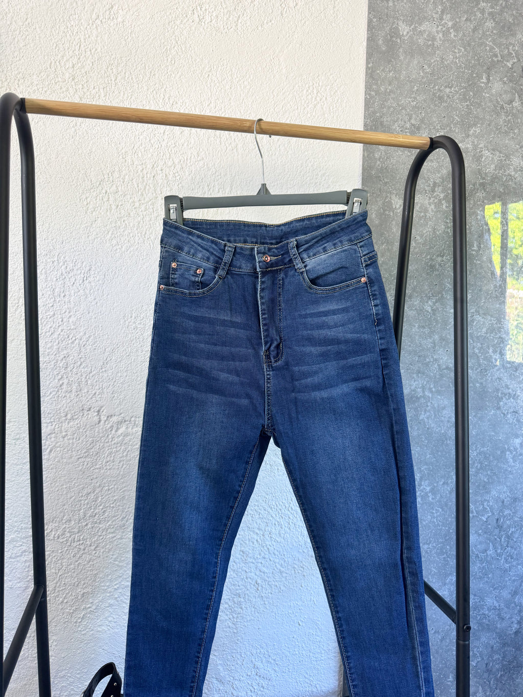 Jean tiro alto alicrado