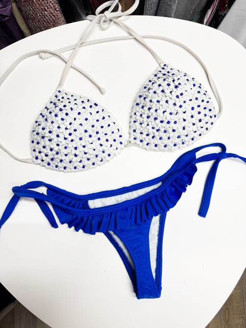 Bikini azul y blanco