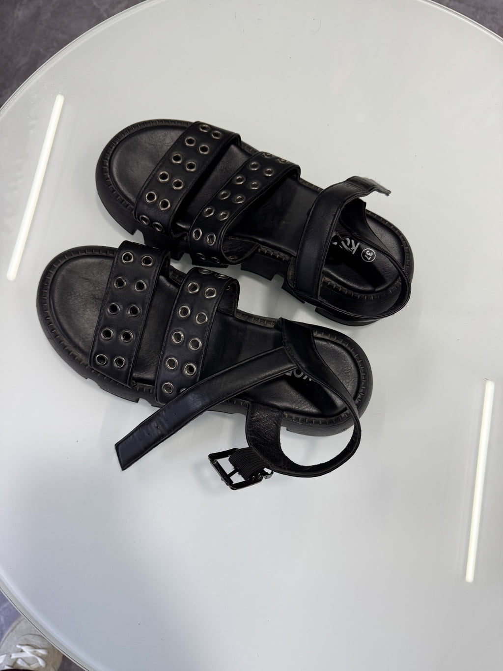 Sandalias negras talle 37