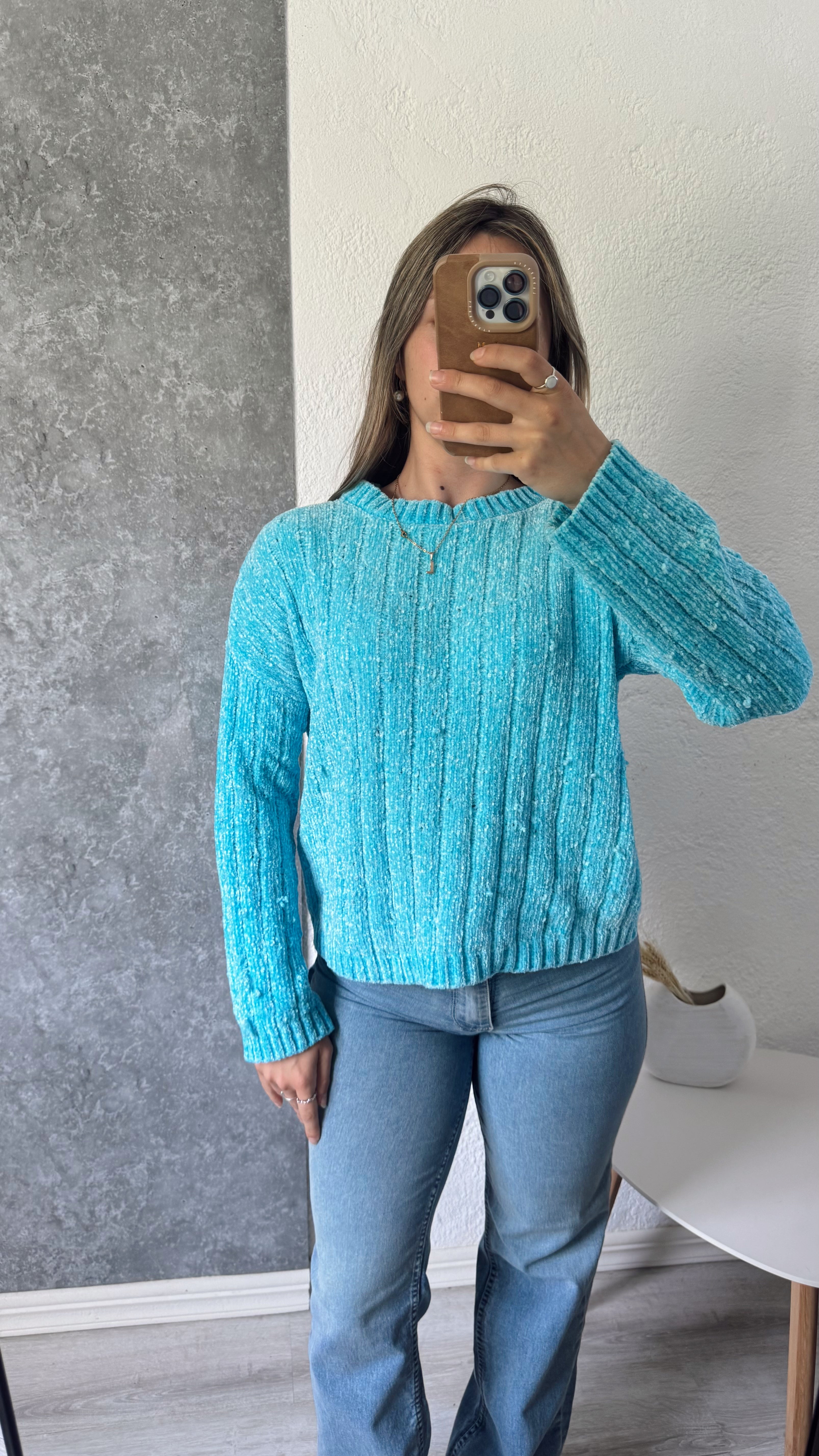 Buzo de chenille celeste