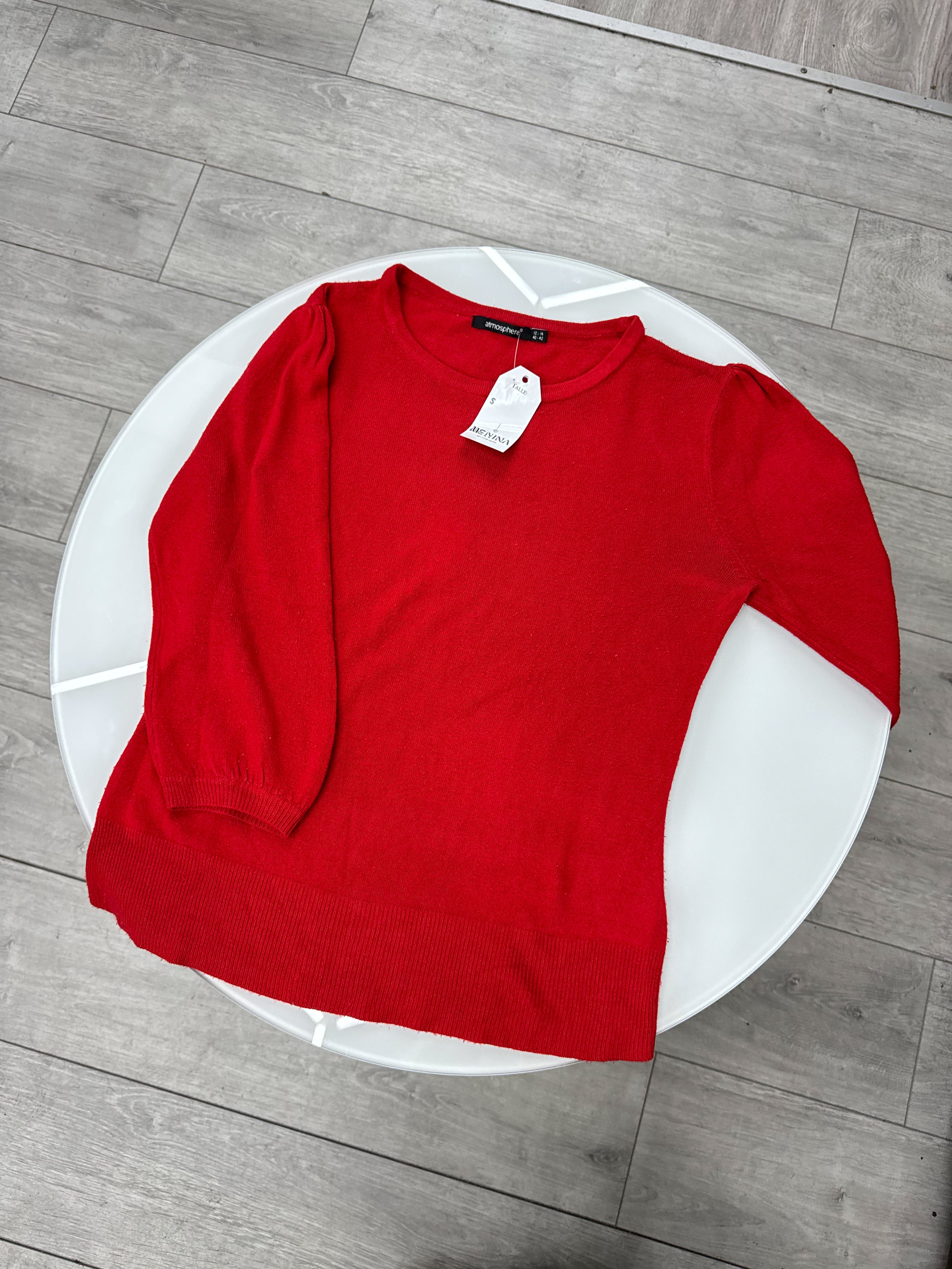 Buzo de hilo rojo Atmosphere talle S