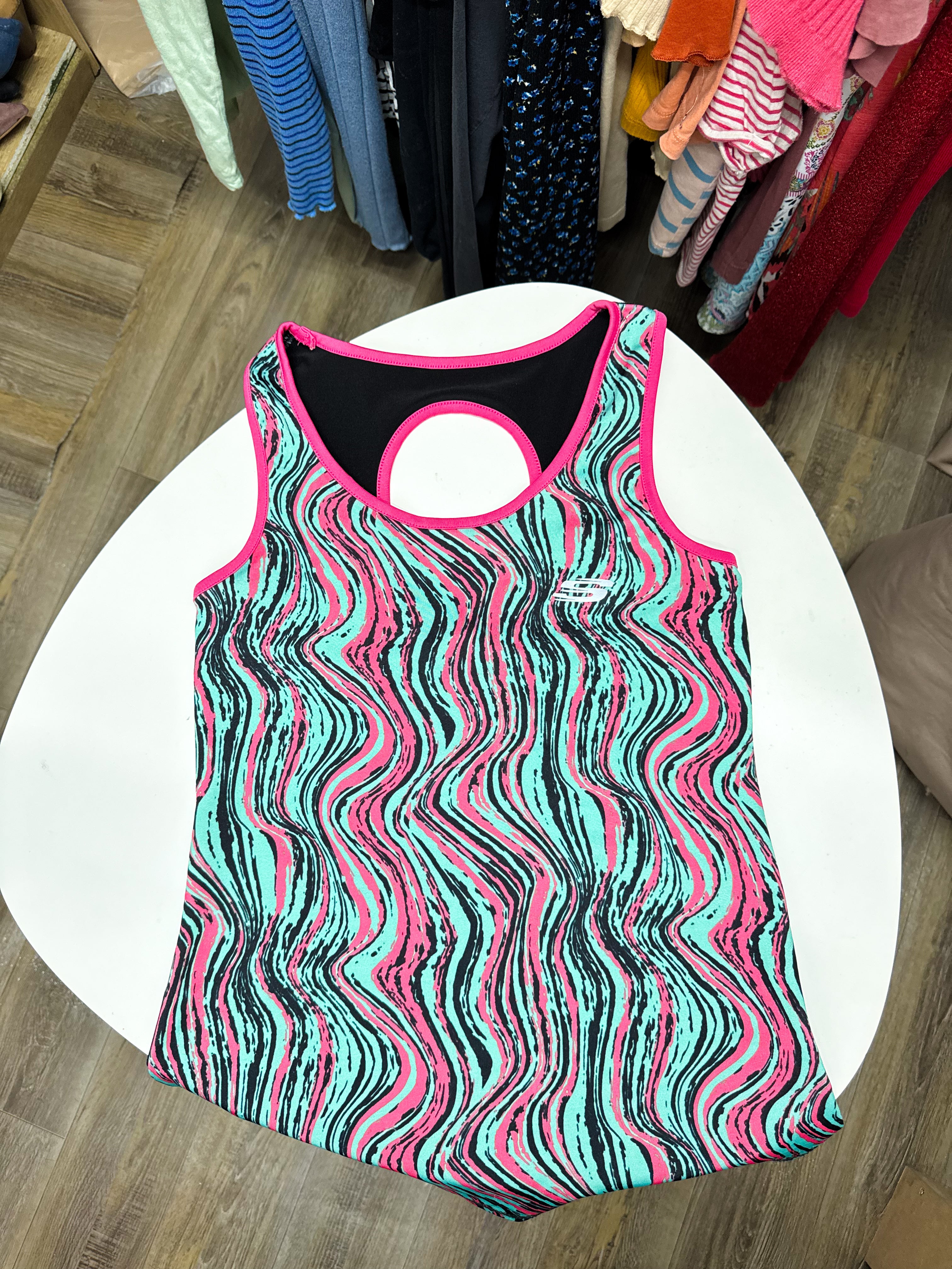 Musculosa deportiva Skachers