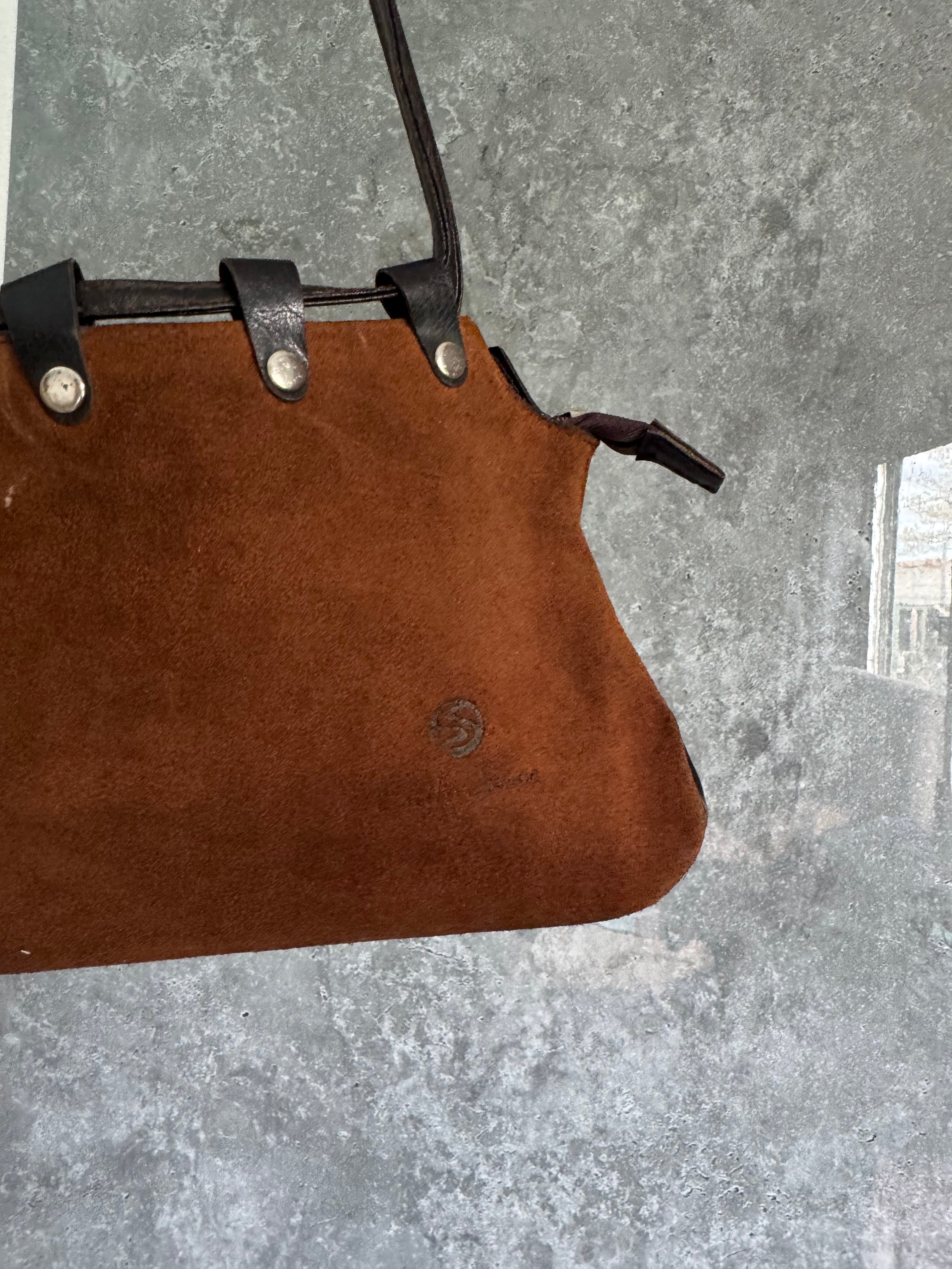 Cartera de cuero marrón