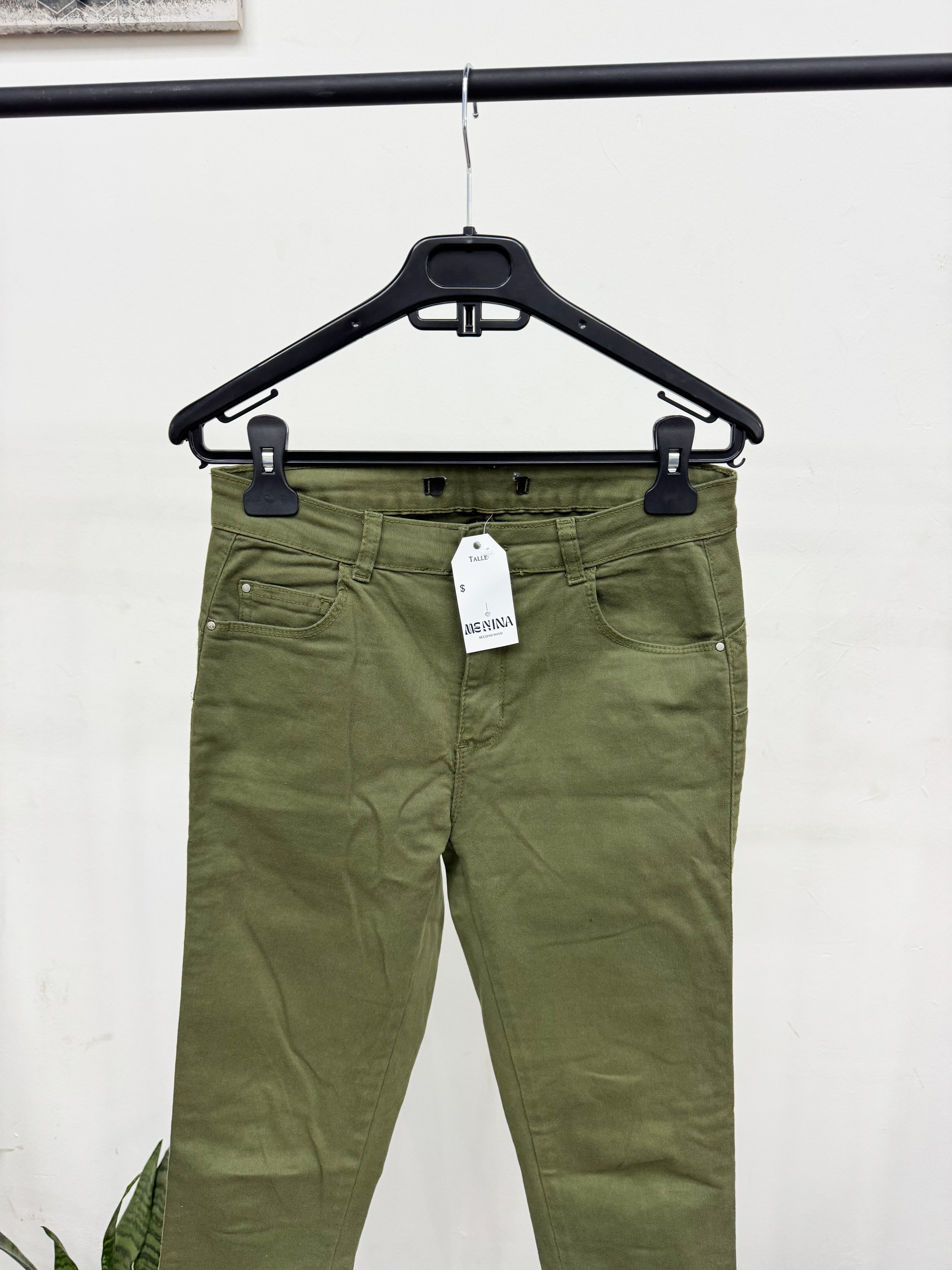 Pantalón verde talle 26/28