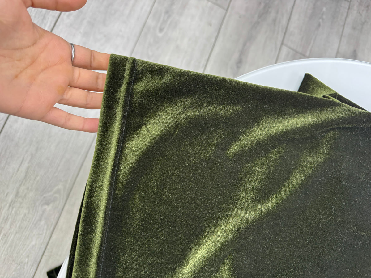 Pantalón verde ancho de terciopelo talle L/XL