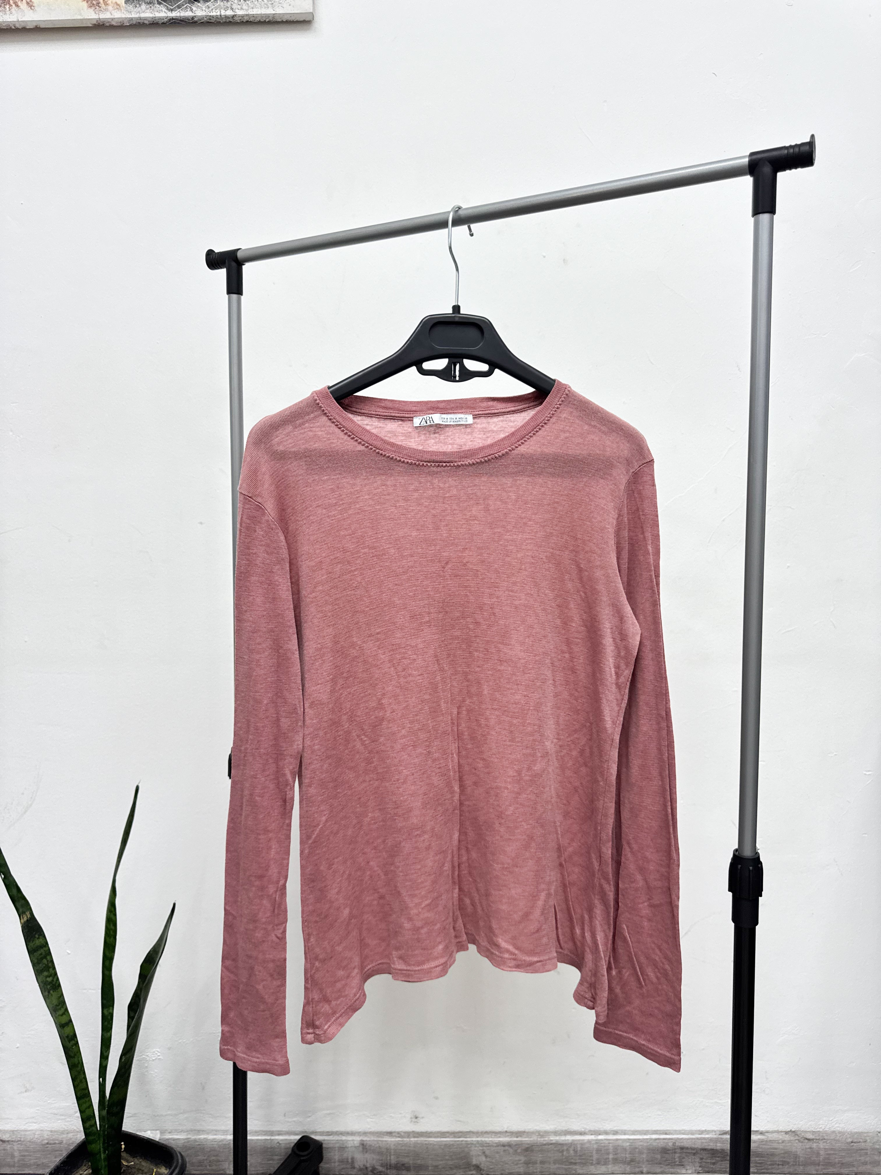Buzo de hilo color rosa viejo ZARA