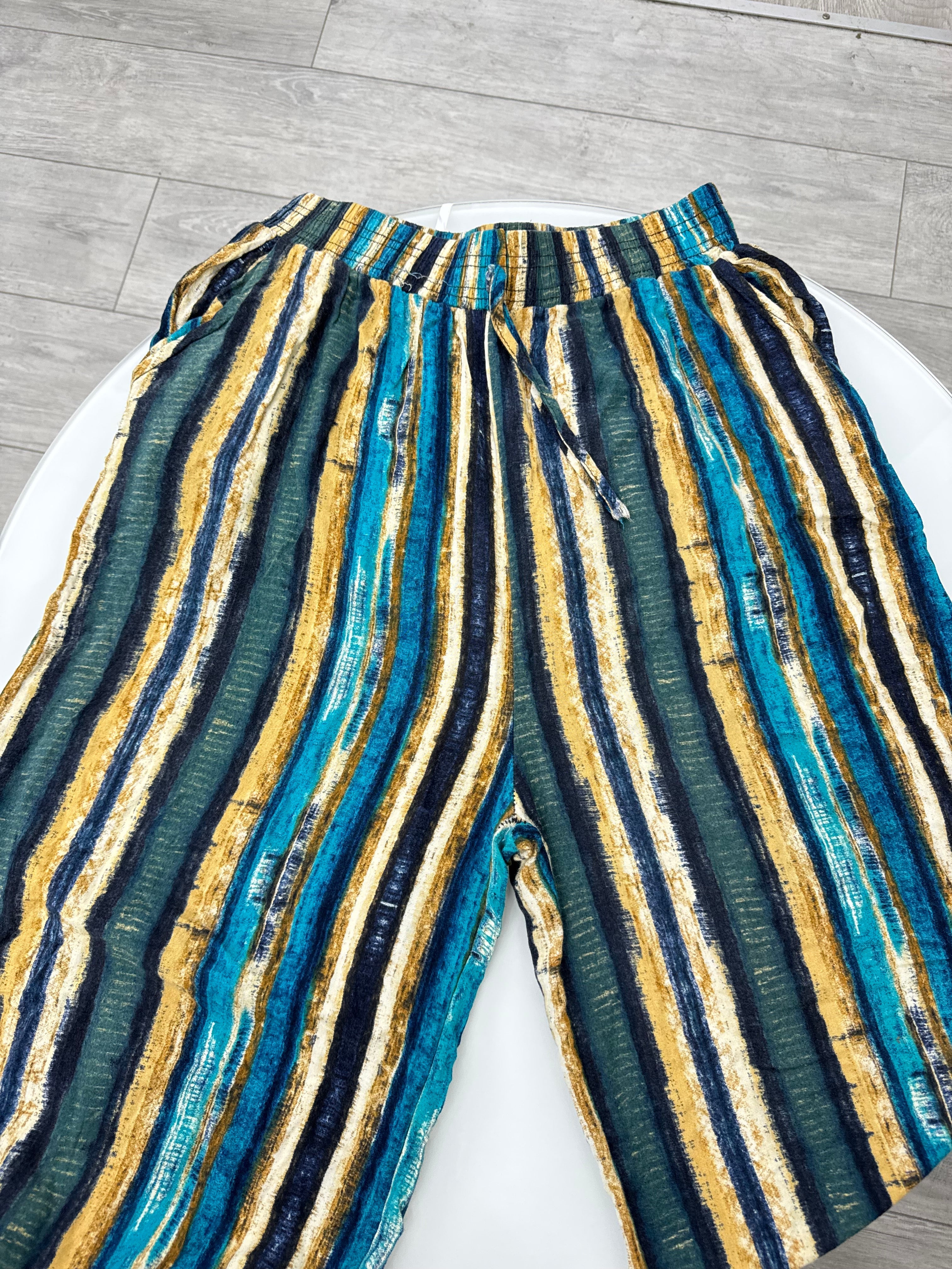Pantalón a rayas ancho talle S/M con bolsillos