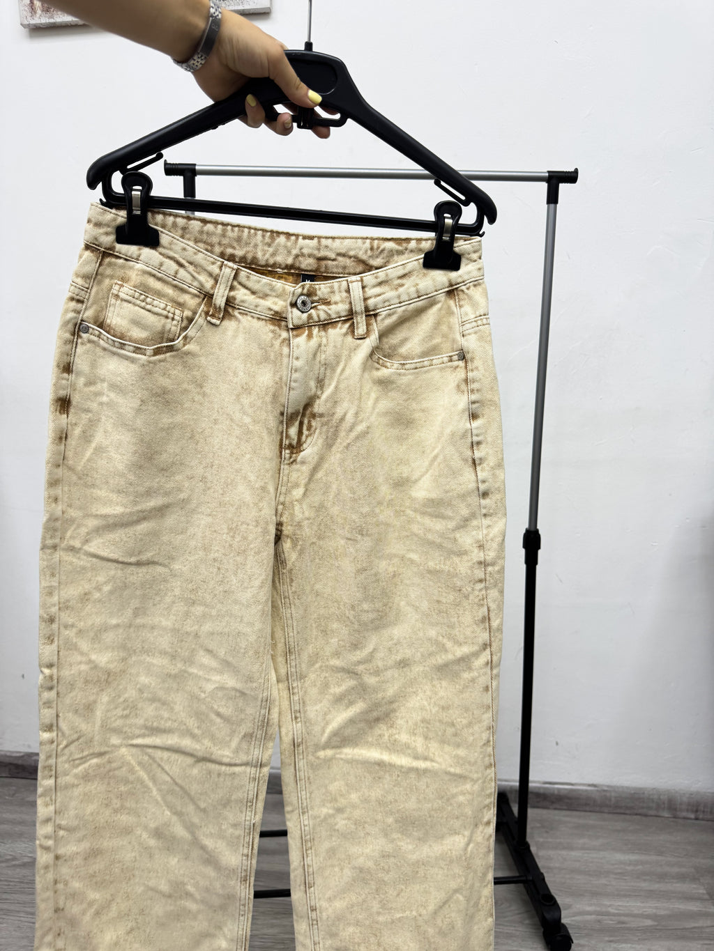 Jean marrón jaspeado