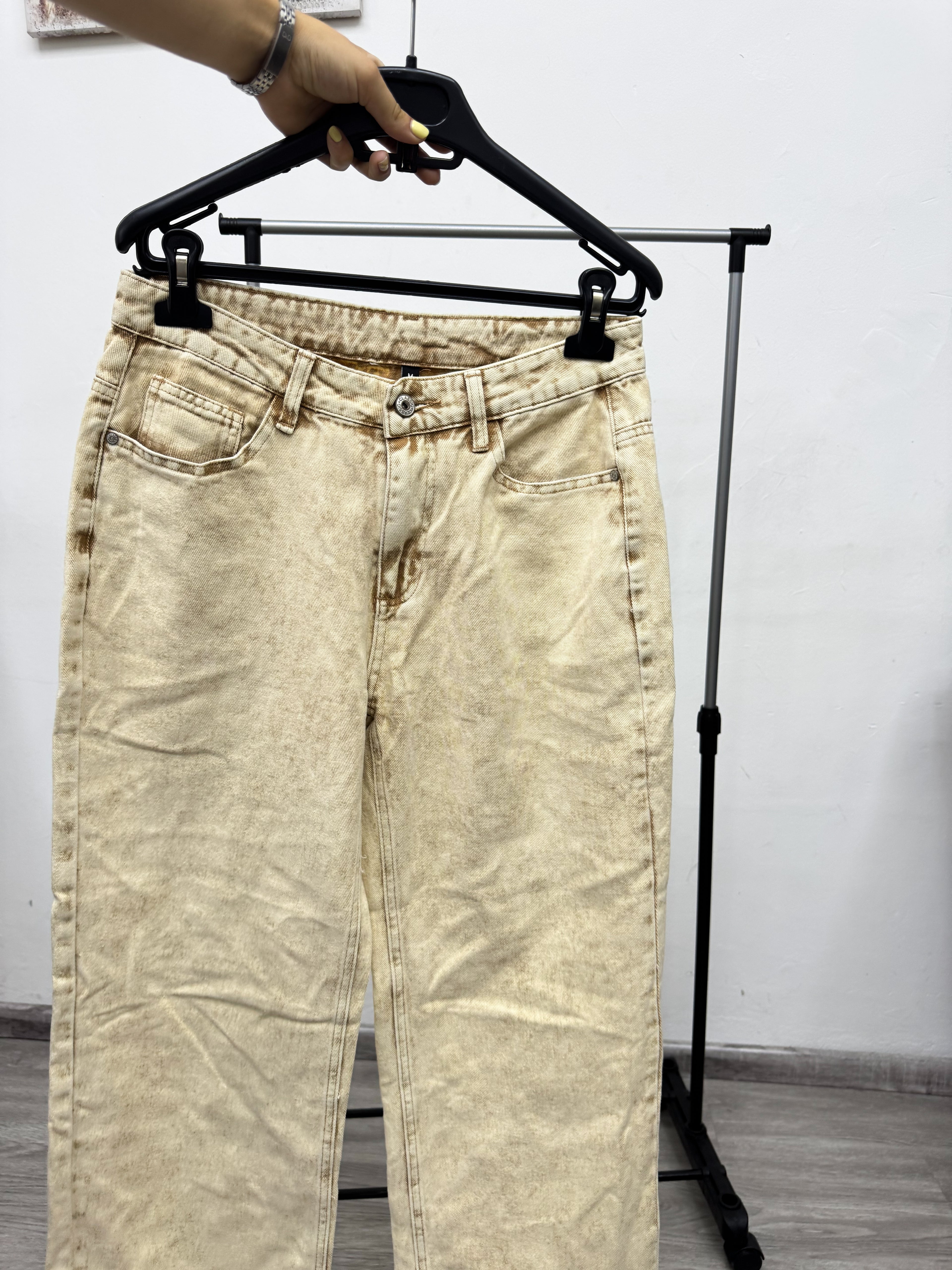 Jean marrón jaspeado