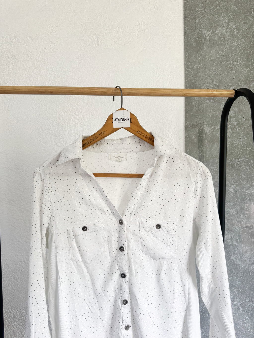 Camisa Daniel Cassin blanca con puntitos