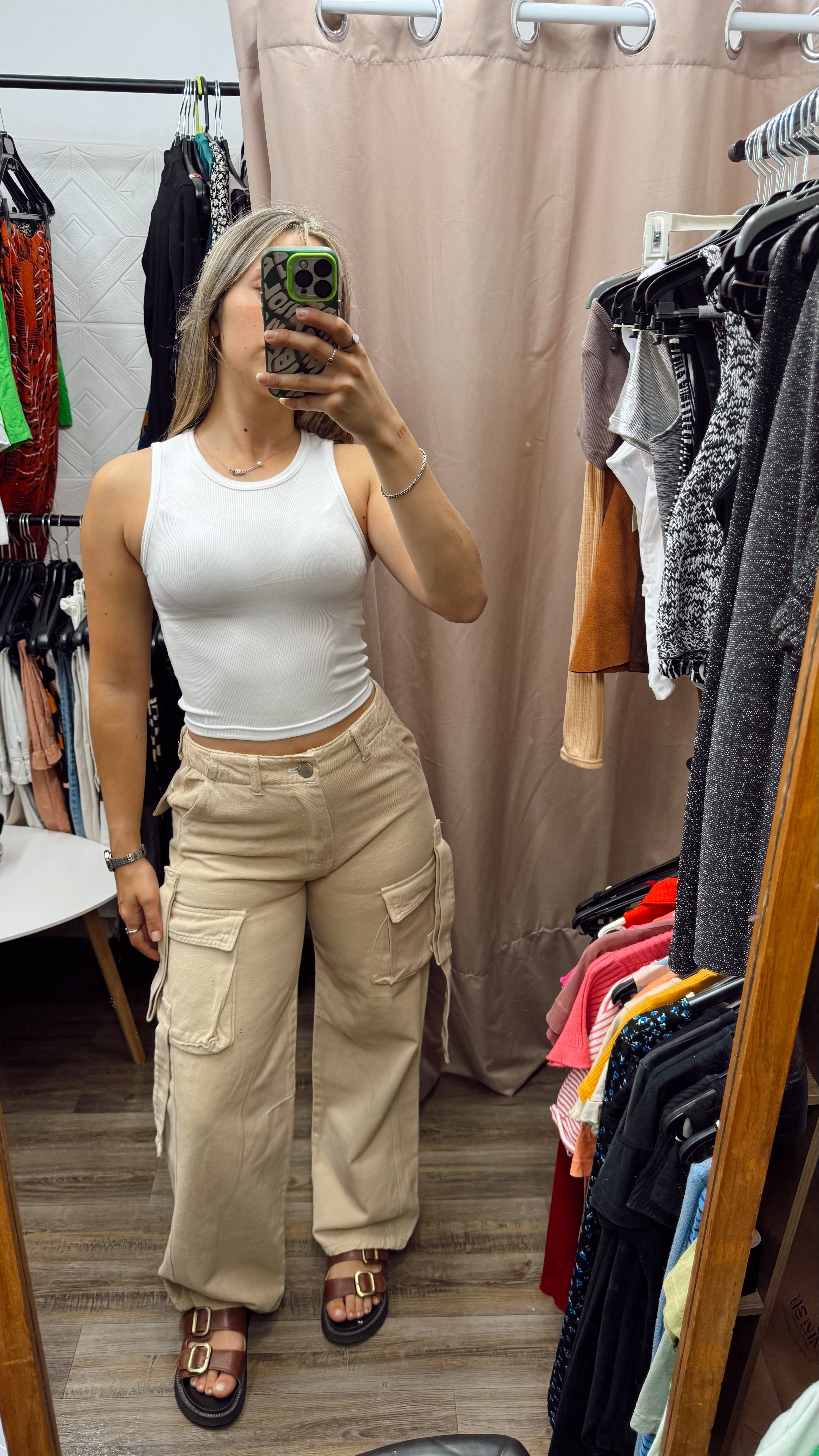 Cargo beige talle 36