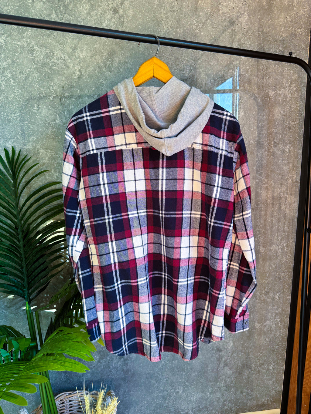 Camisa/campera a cuadros con capucha