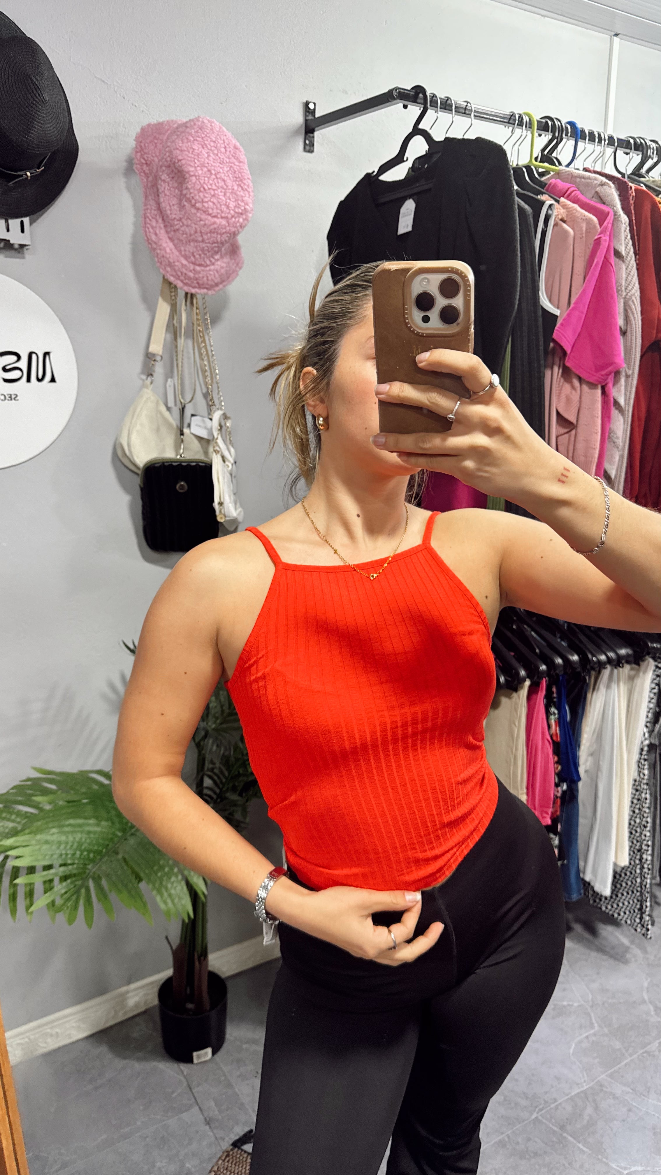 Musculosa roja talle S/M