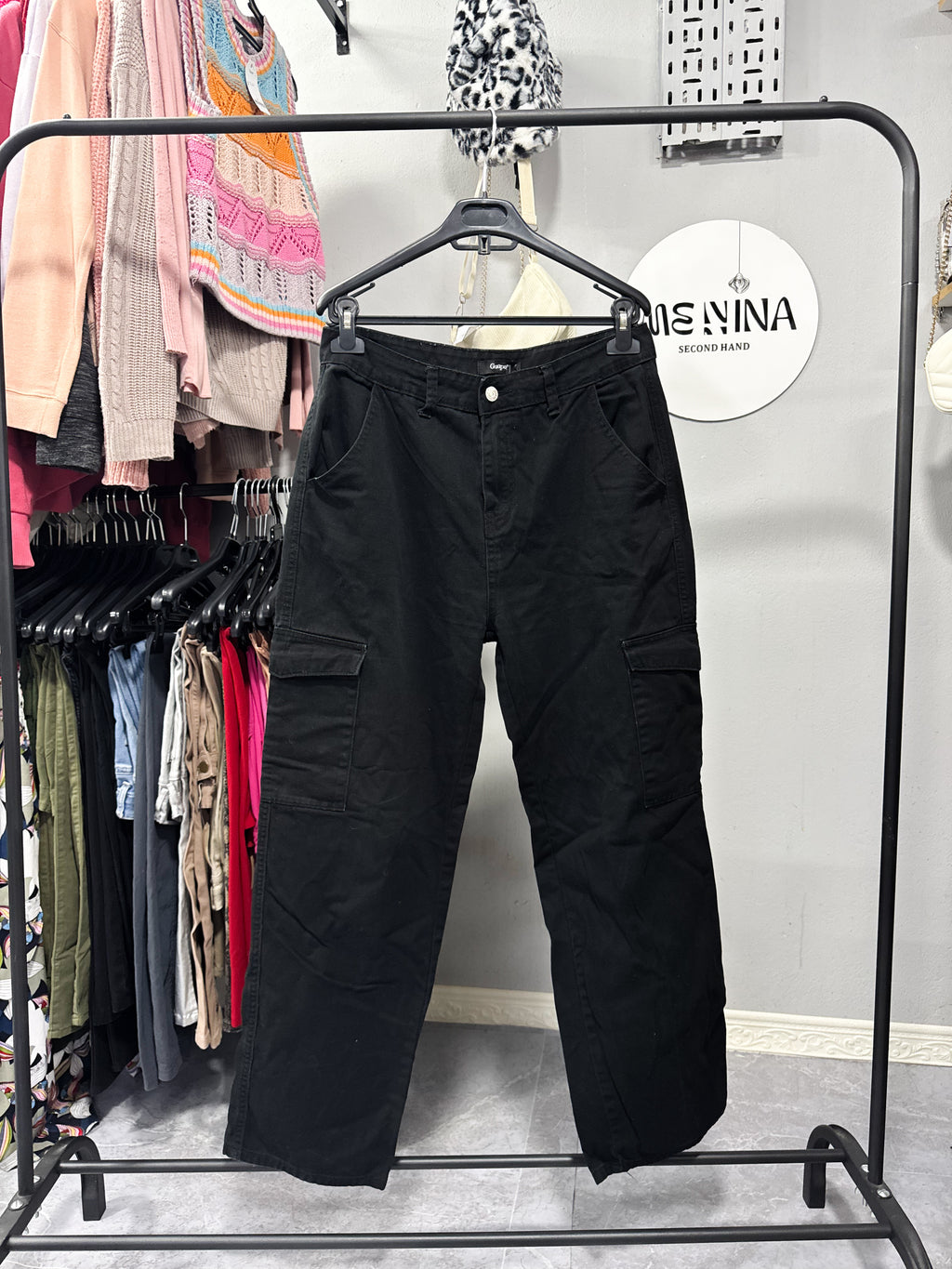Pantalón negro cargo