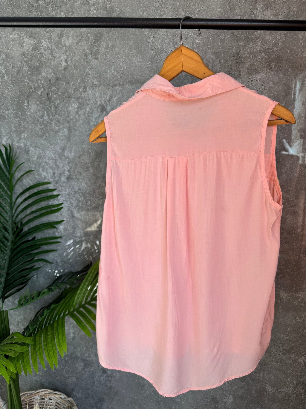 Camisa sin mangas rosa