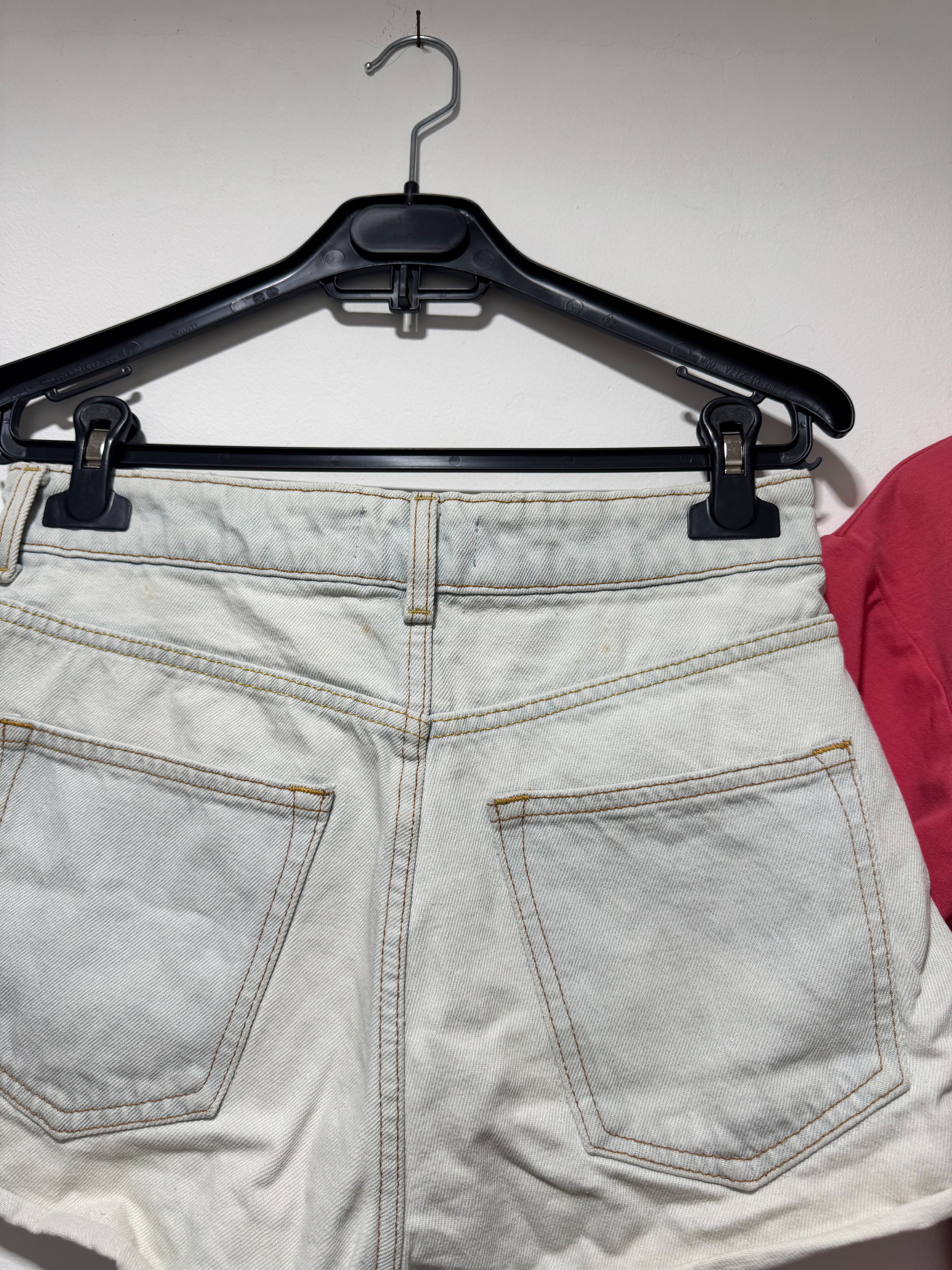 Short de jean clarito talle 38 *con detalle