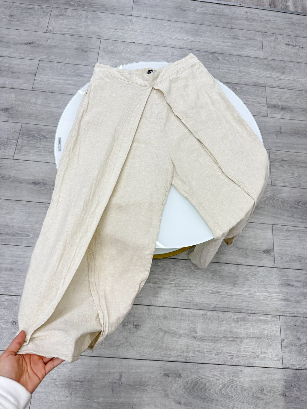 Pantalón beige de lino talle M
