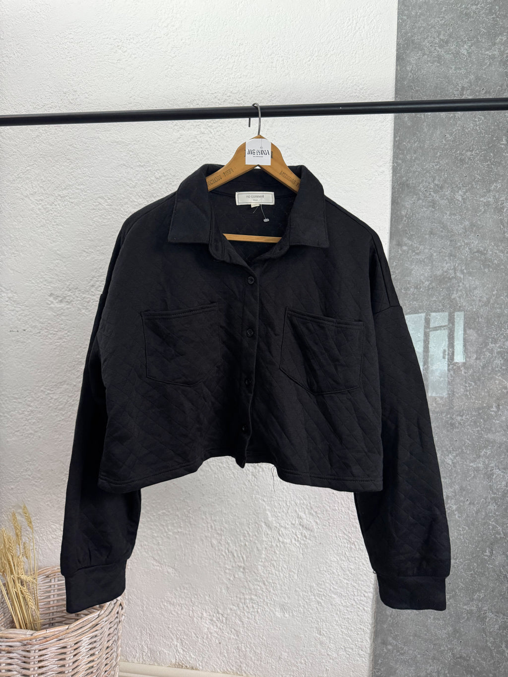 Chaqueta corta negra