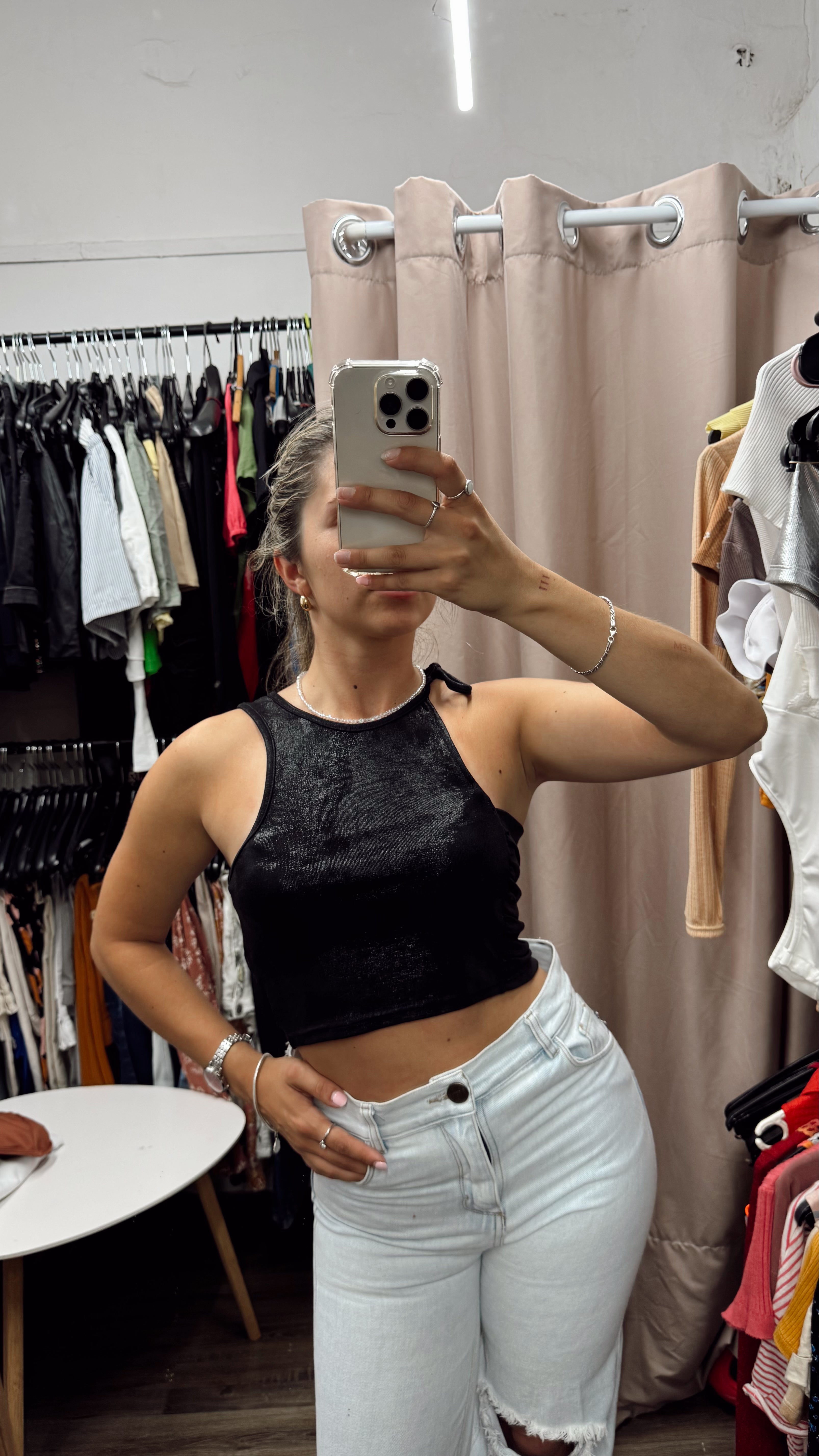 Top negro NUEVO con frunce
