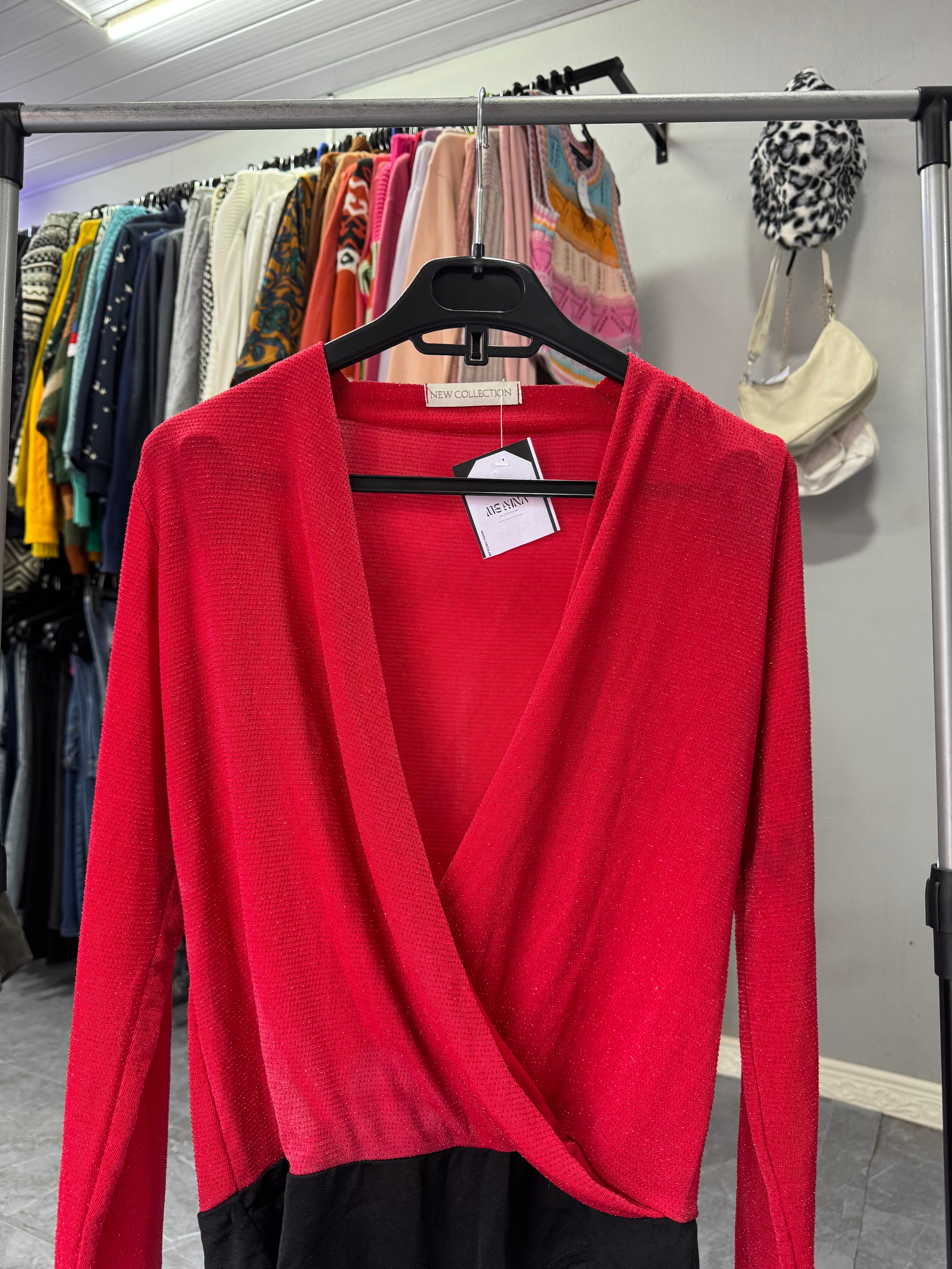 Body rojo brilloso