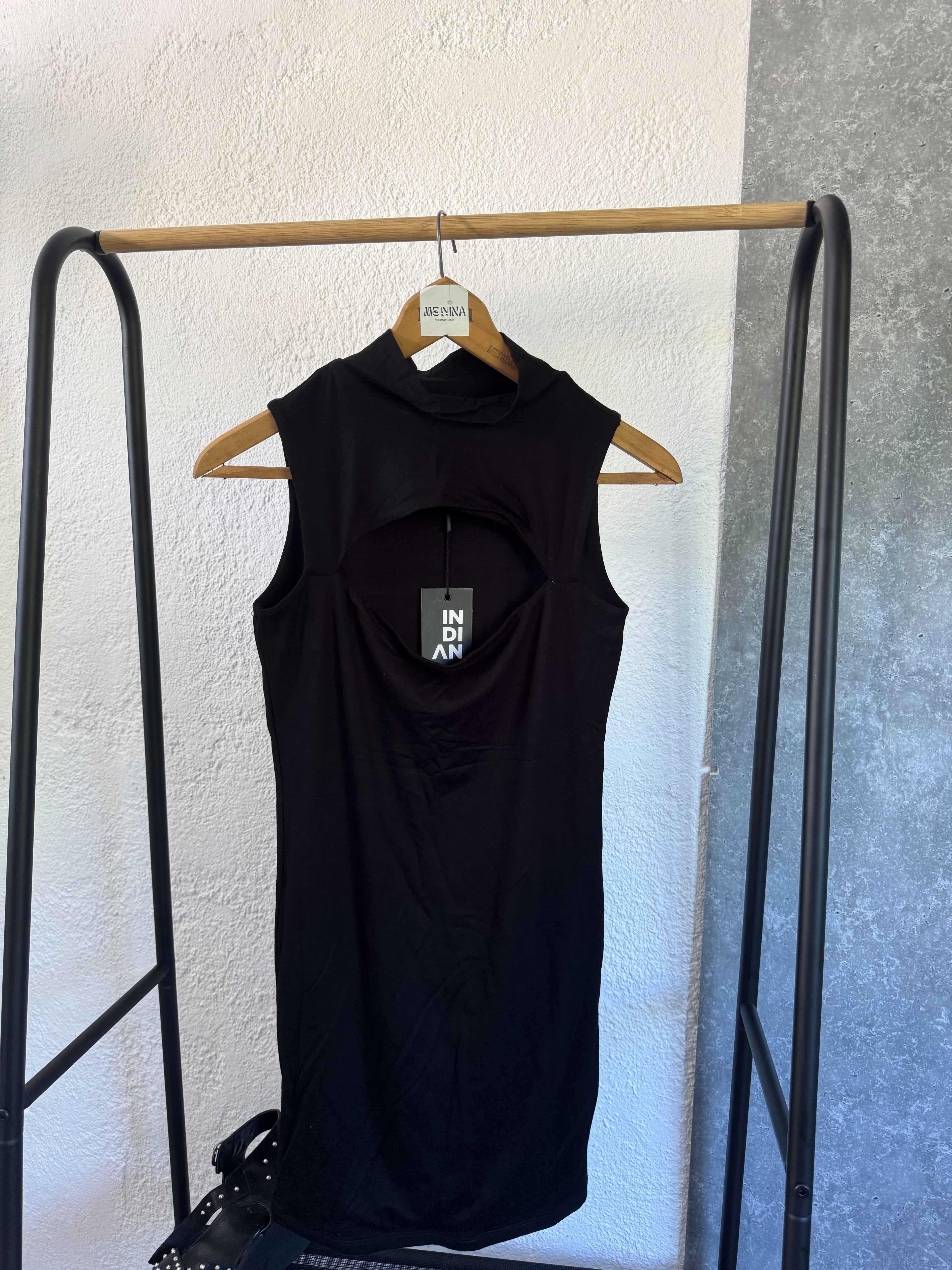 Vestido NUEVO negro Indian