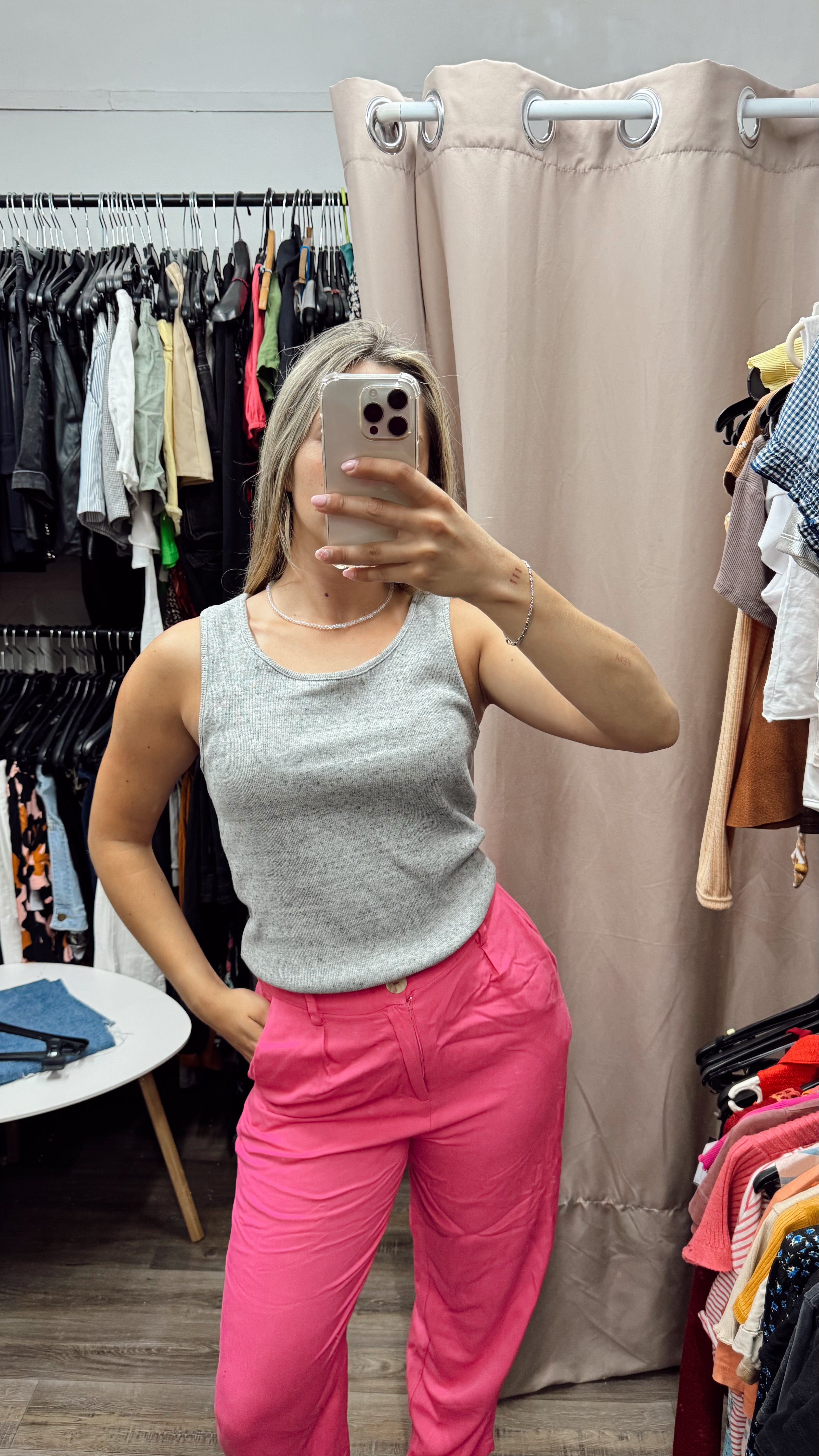 Musculosa básica gris