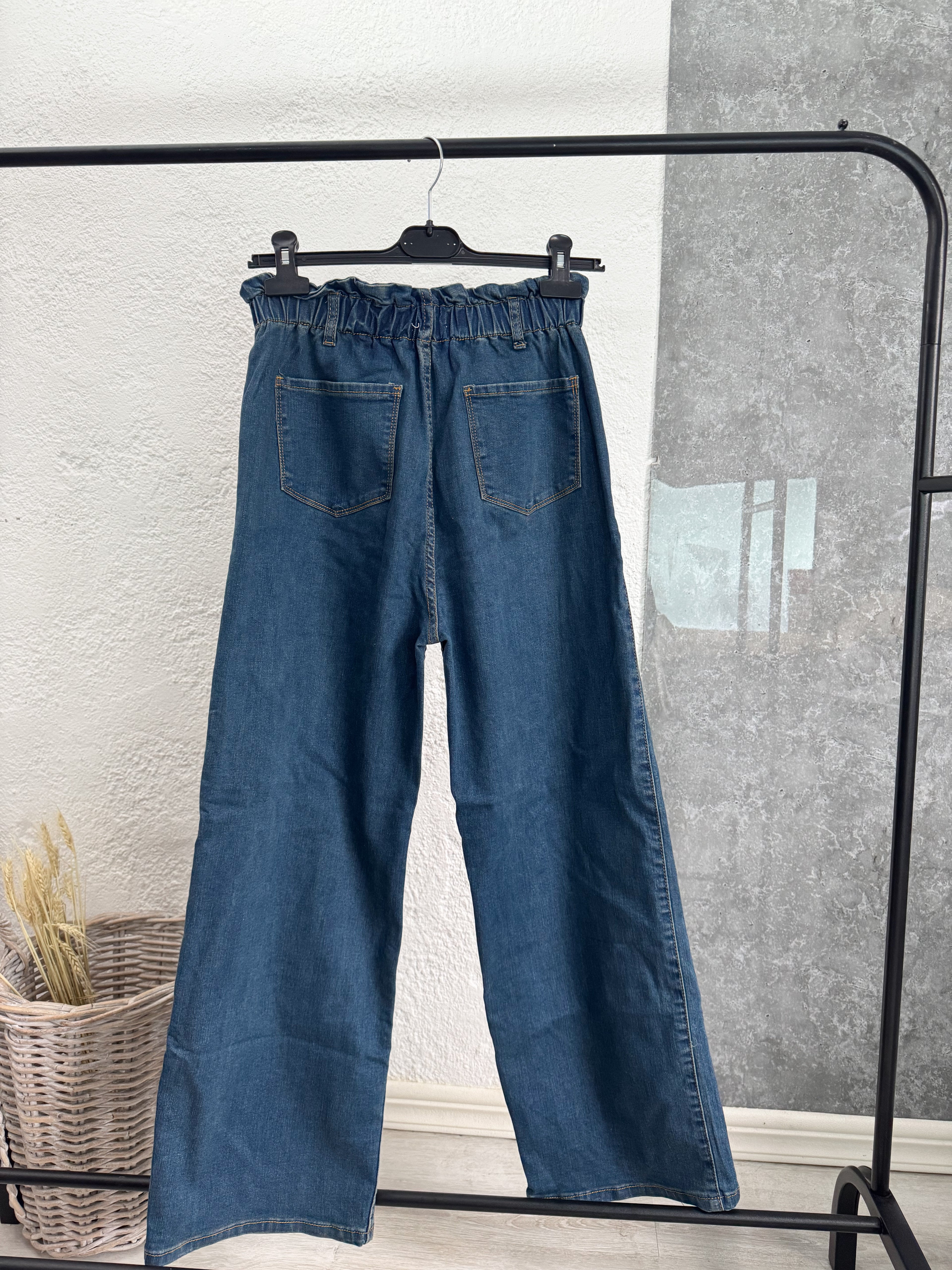 Jean talle 24 tiro alto