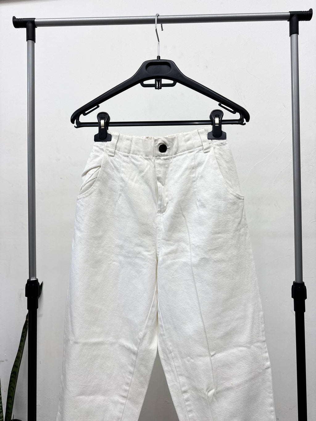 Pantalón blanco mom