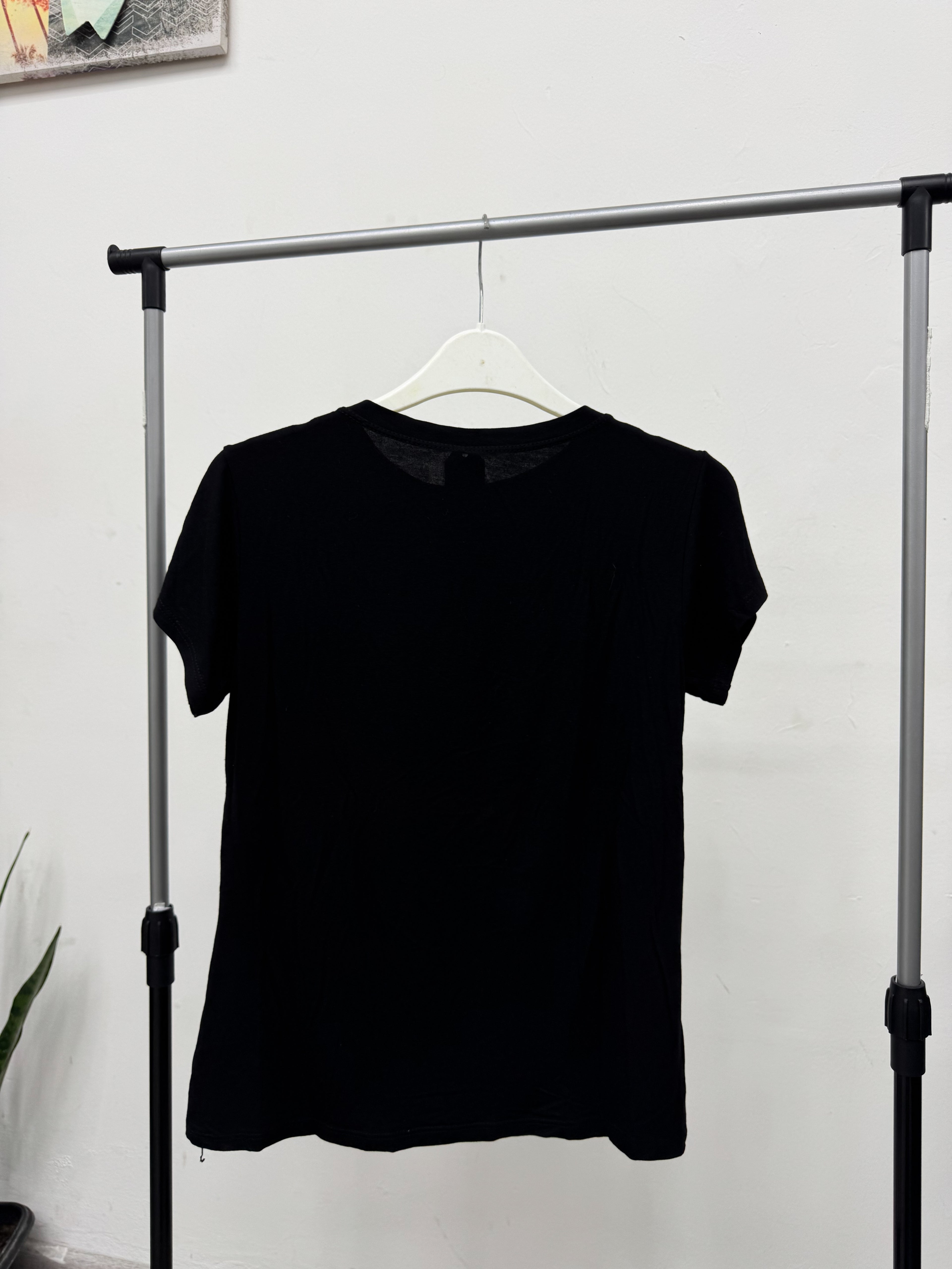 Remera negra Nike imitación