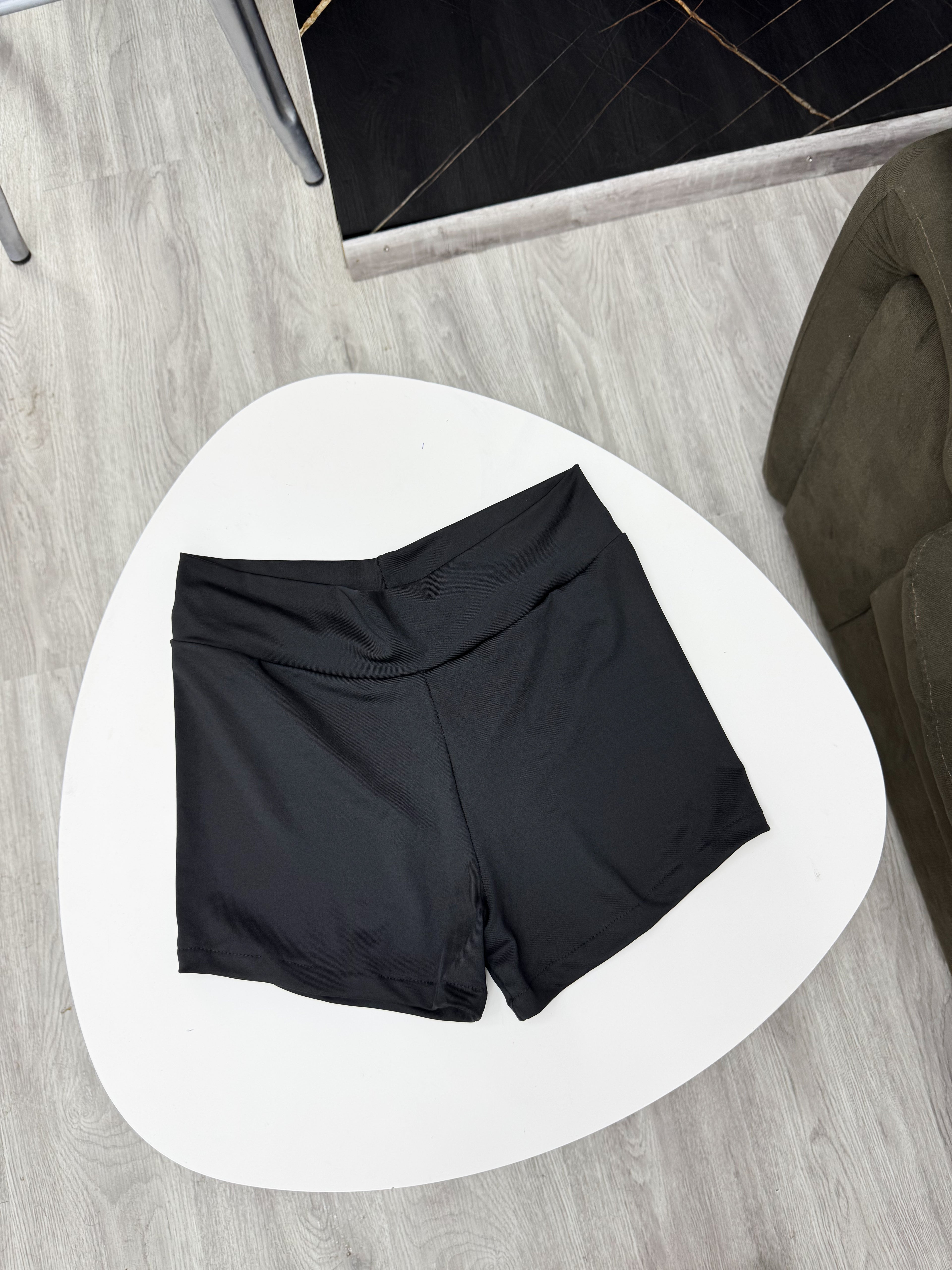 Micro short negro