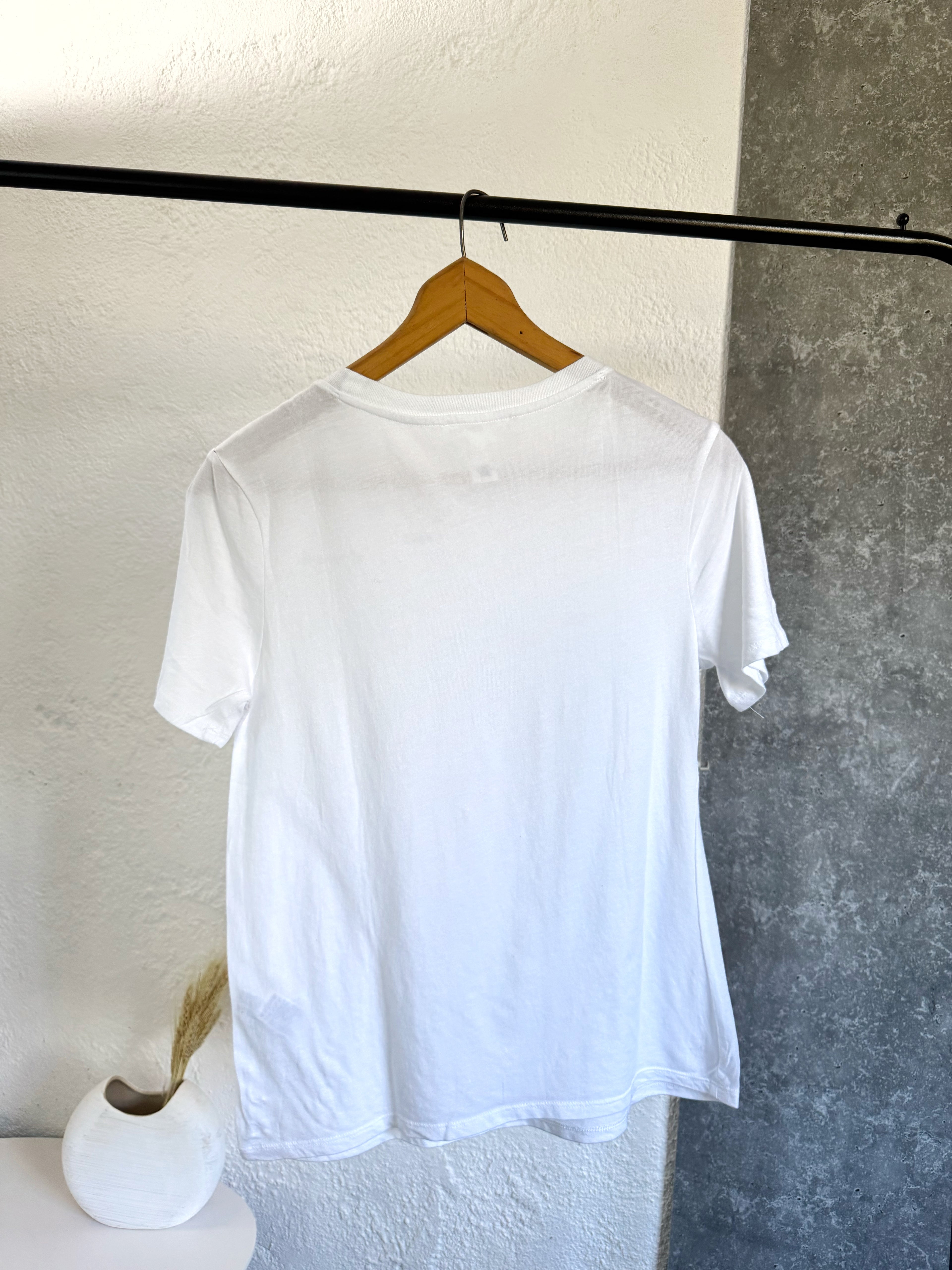 Remera blanca Básica