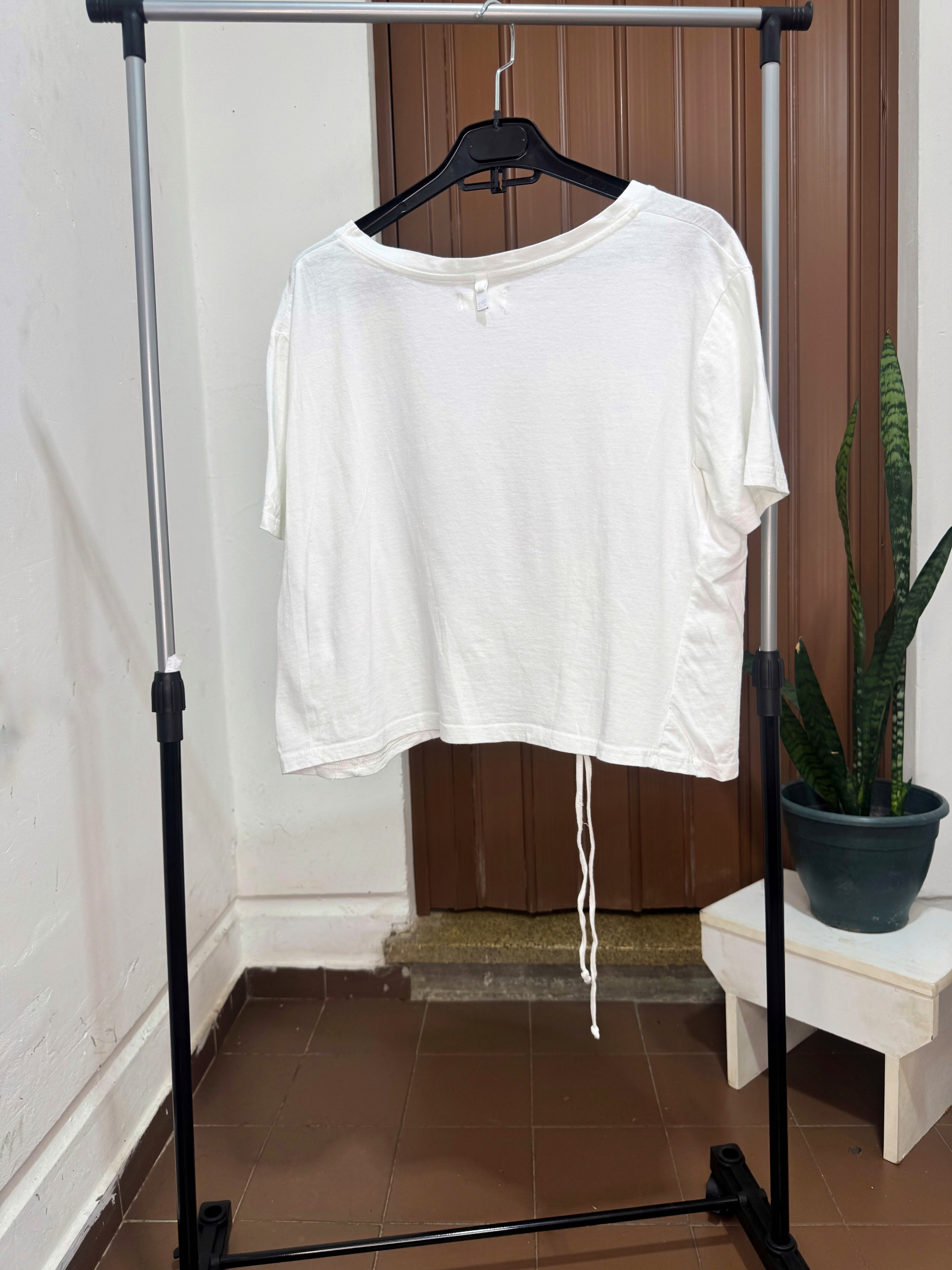 Remera blanca Daniel Cassin