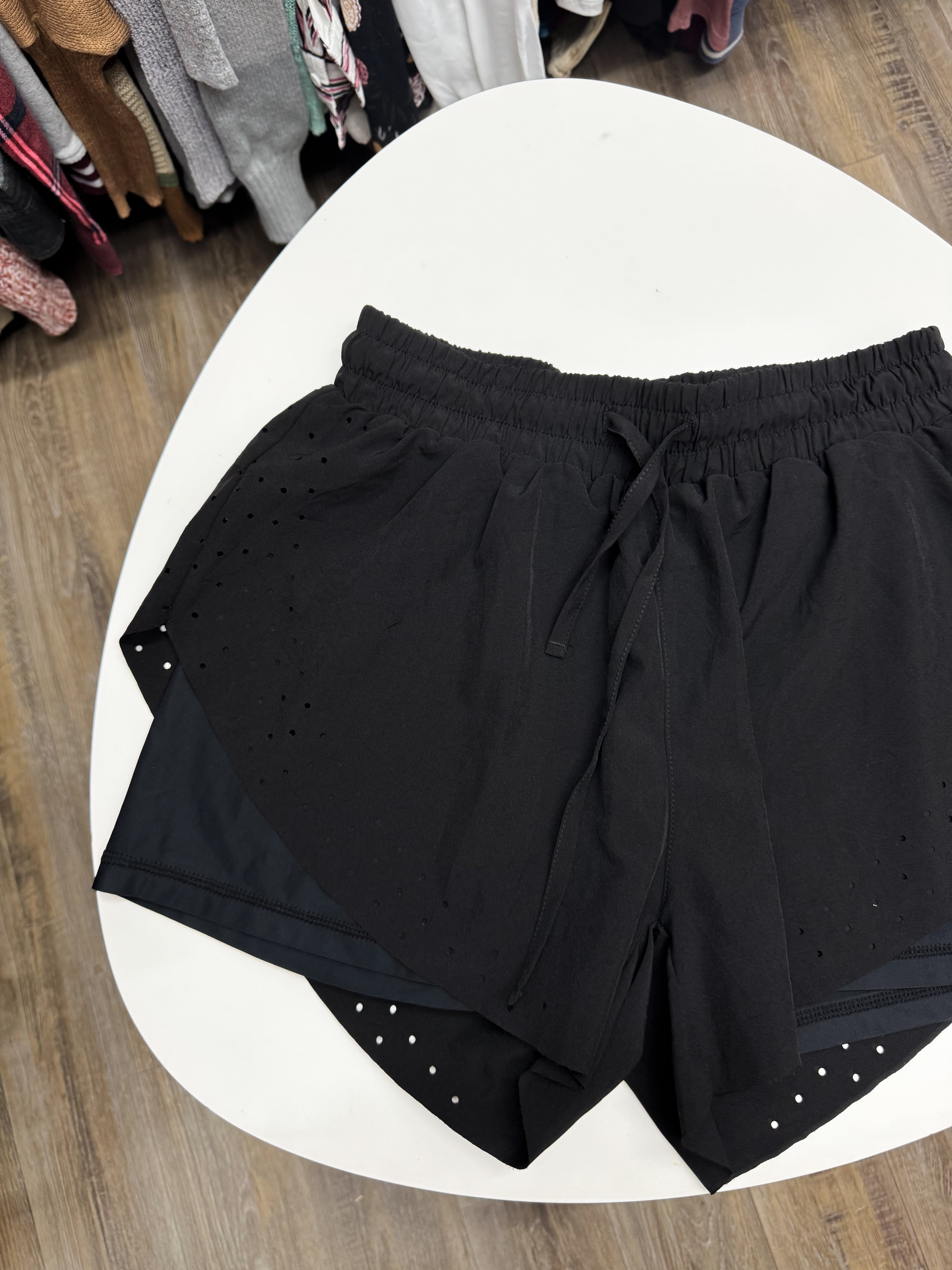 Short deportivo con calza abajo