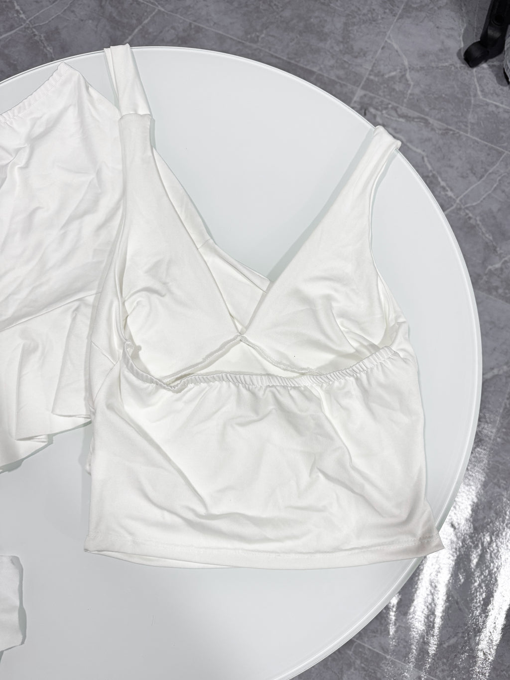 Conjunto top + pollera blanca